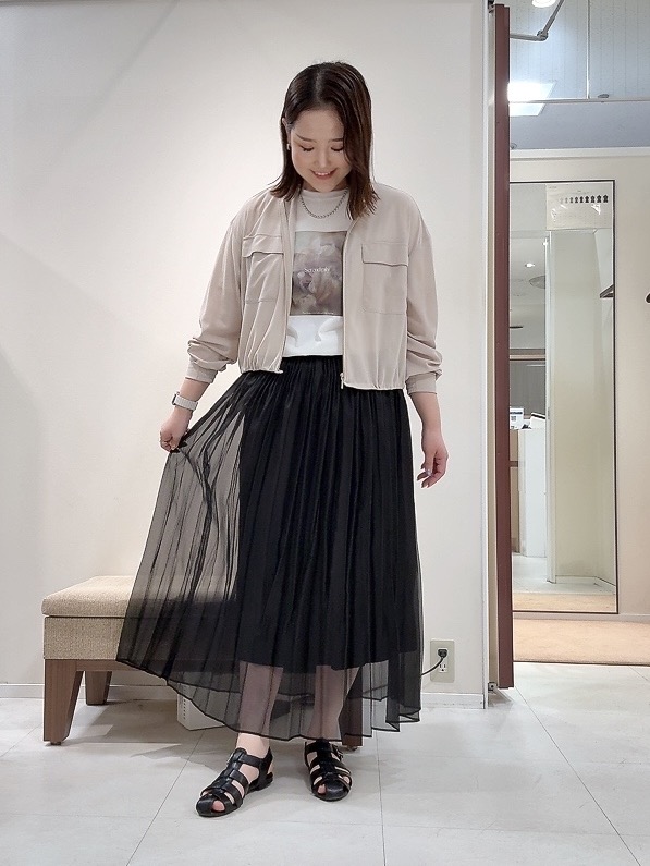 YUIさんの「UNTITLED｜【古畑星夏さん着用/洗える】シアーブルゾン」を使ったコーディネート