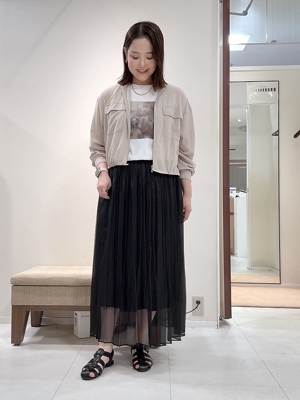 YUIさんの「UNTITLED｜【古畑星夏さん着用/洗える】シアーブルゾン」を使ったコーディネート