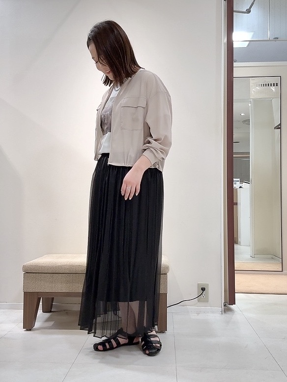 YUIさんの「UNTITLED｜【古畑星夏さん着用/洗える】シアーブルゾン」を使ったコーディネート
