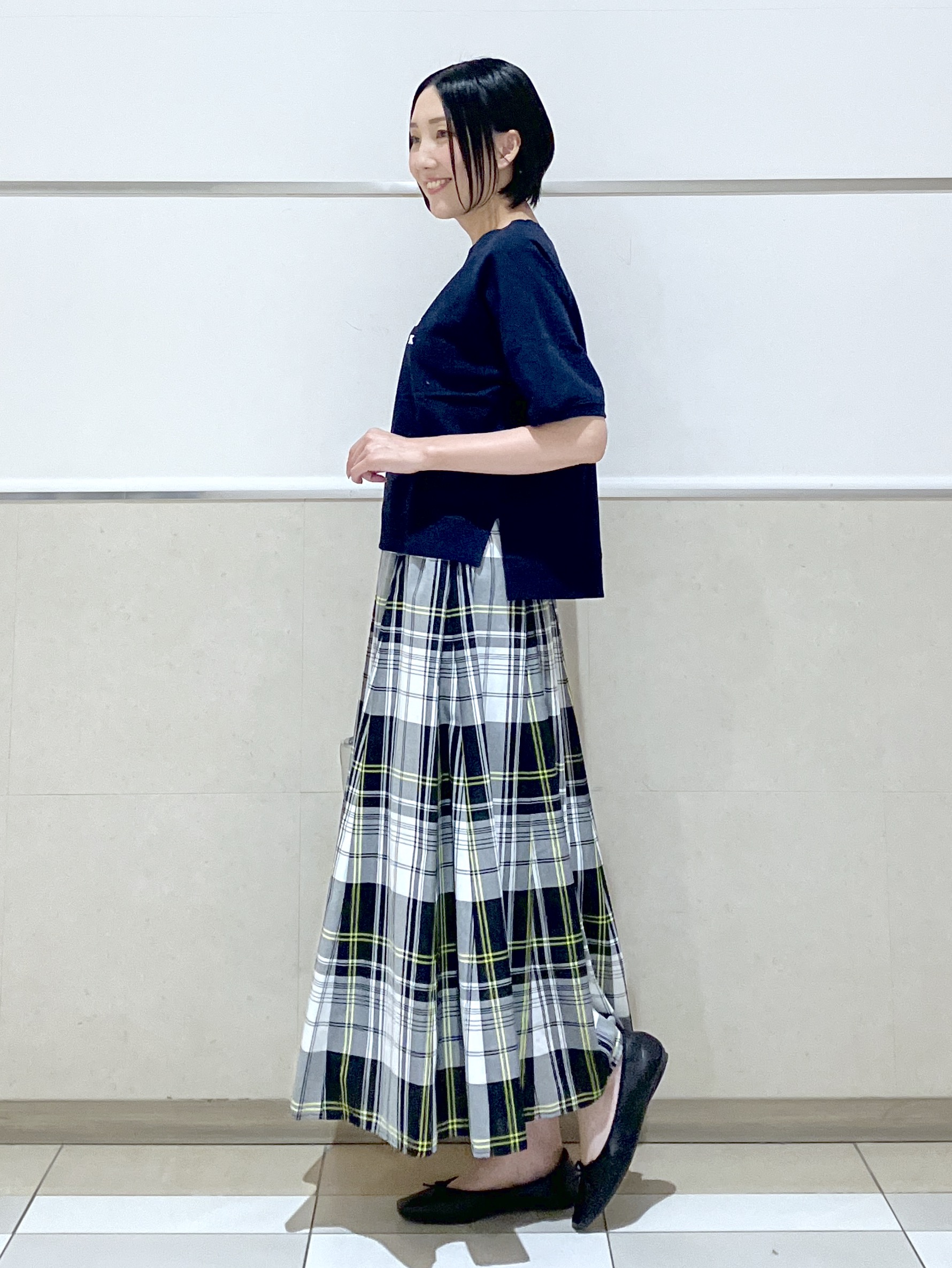eriko さんの「Dessin｜【洗える】フロッキーロゴ裏毛プルオーバー」を使ったコーディネート