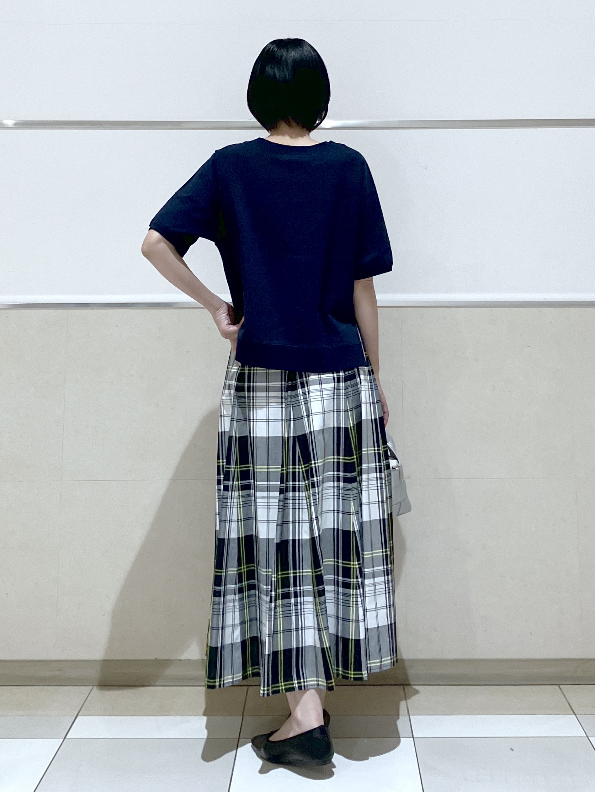 eriko さんの「Dessin｜【洗える】フロッキーロゴ裏毛プルオーバー」を使ったコーディネート