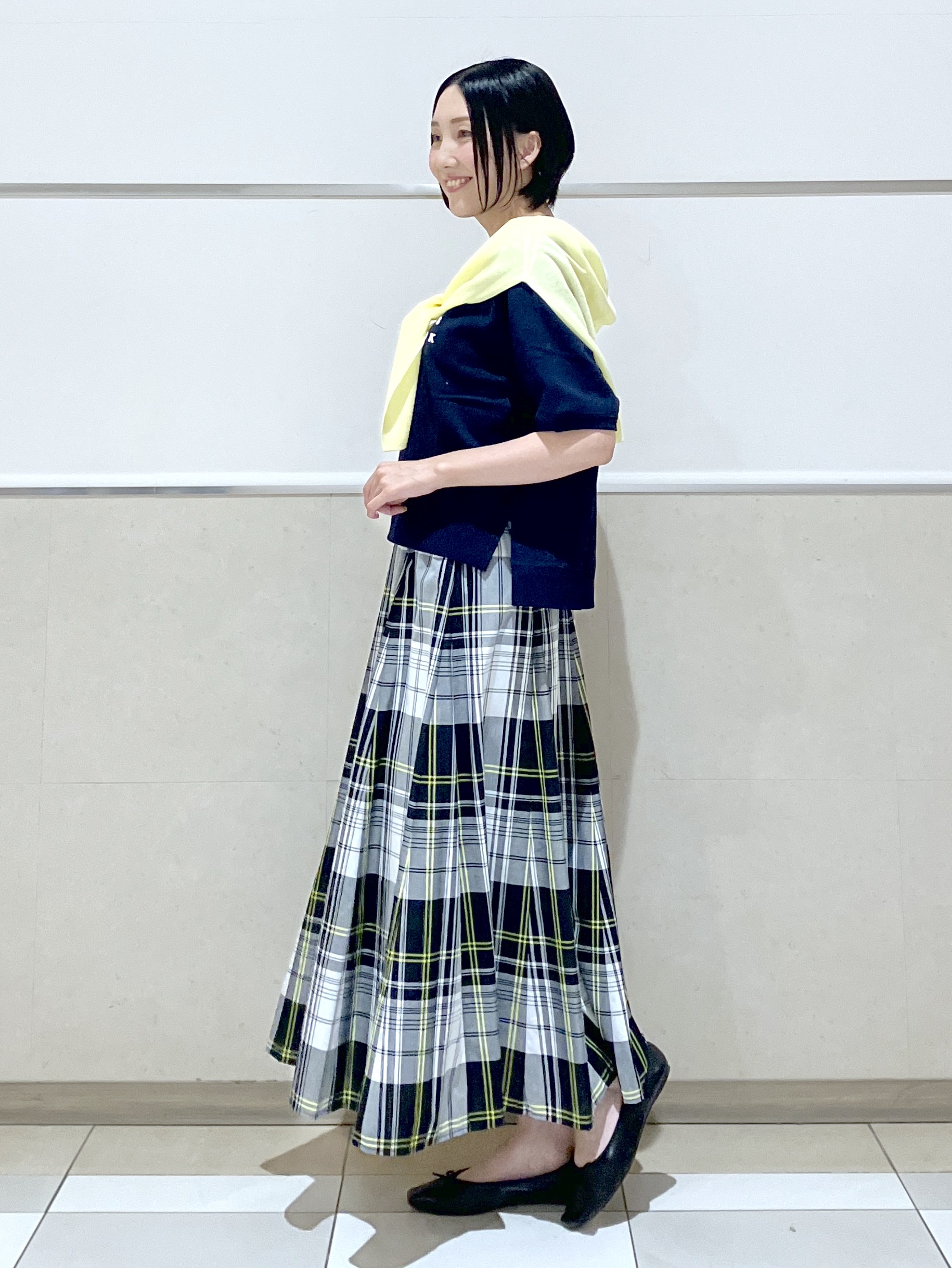 eriko さんの「Dessin｜【洗える】フロッキーロゴ裏毛プルオーバー」を使ったコーディネート