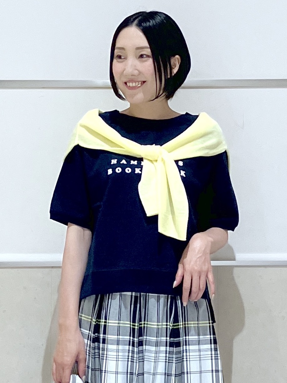 eriko さんの「Dessin｜【洗える】フロッキーロゴ裏毛プルオーバー」を使ったコーディネート