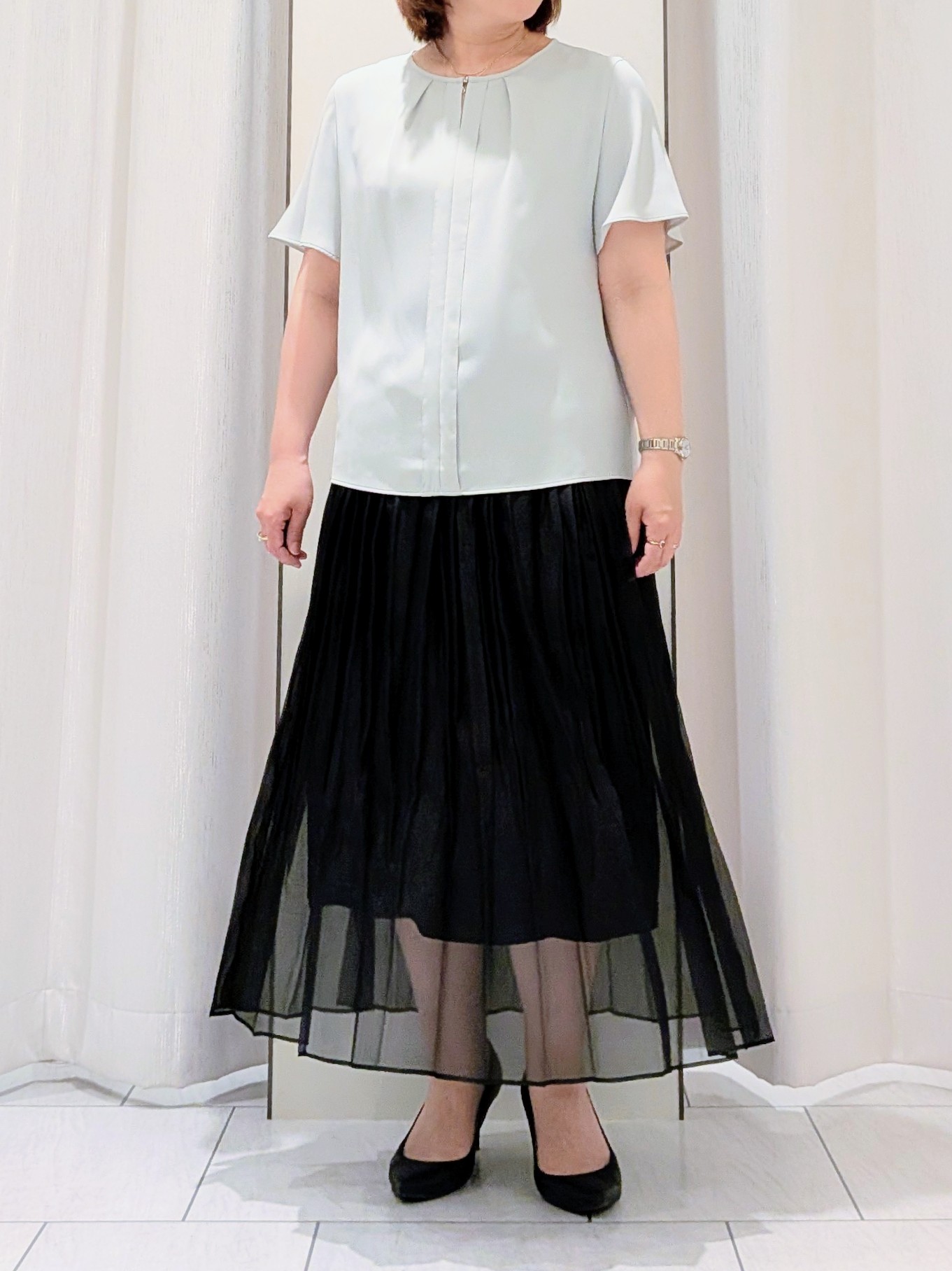 Onumaさんの「UNTITLED｜◆【ウエストゴム/洗える】エアリーシアープリーツスカート」を使ったコーディネート