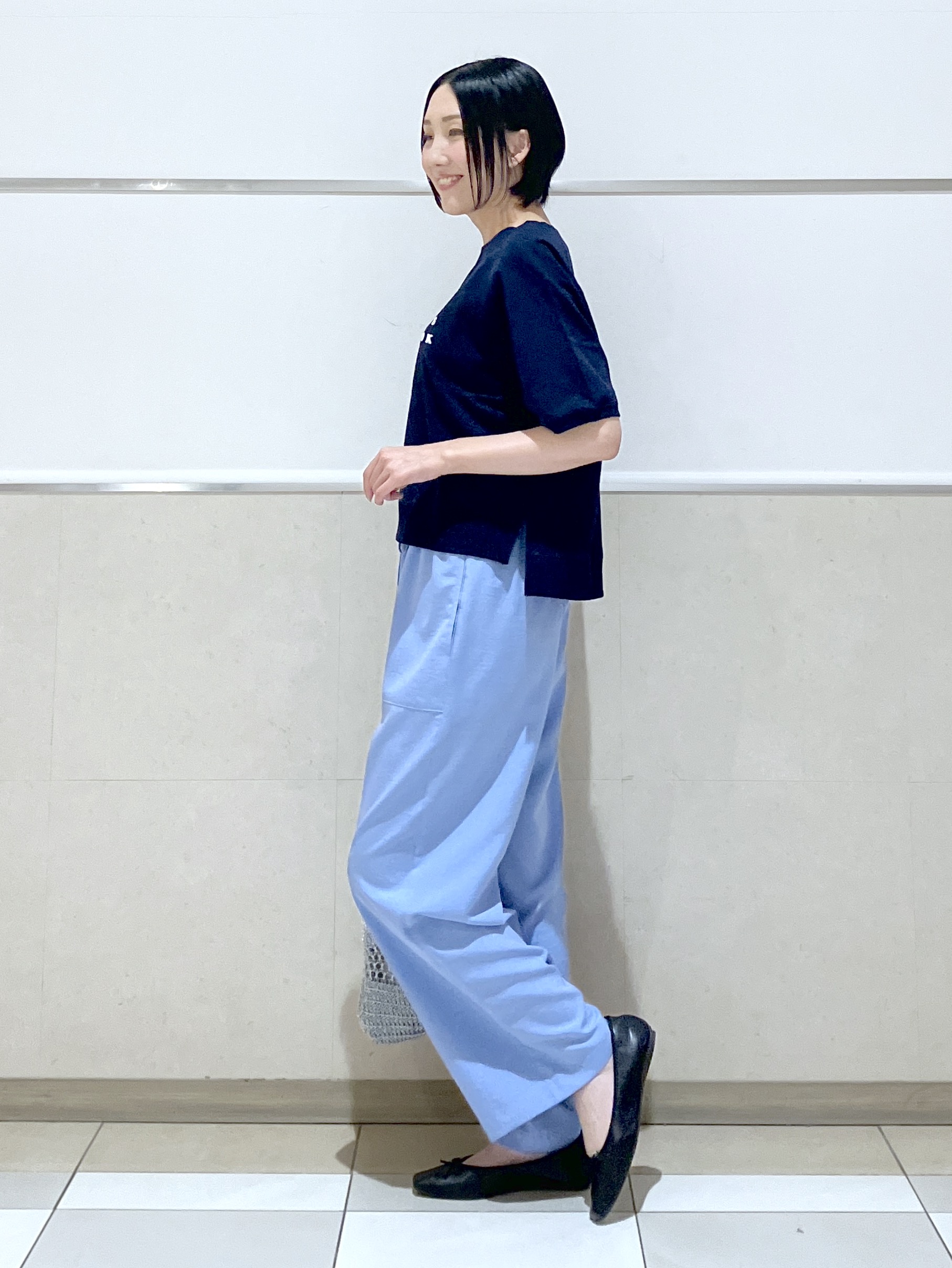 eriko さんの「Dessin｜【洗える】フロッキーロゴ裏毛プルオーバー」を使ったコーディネート