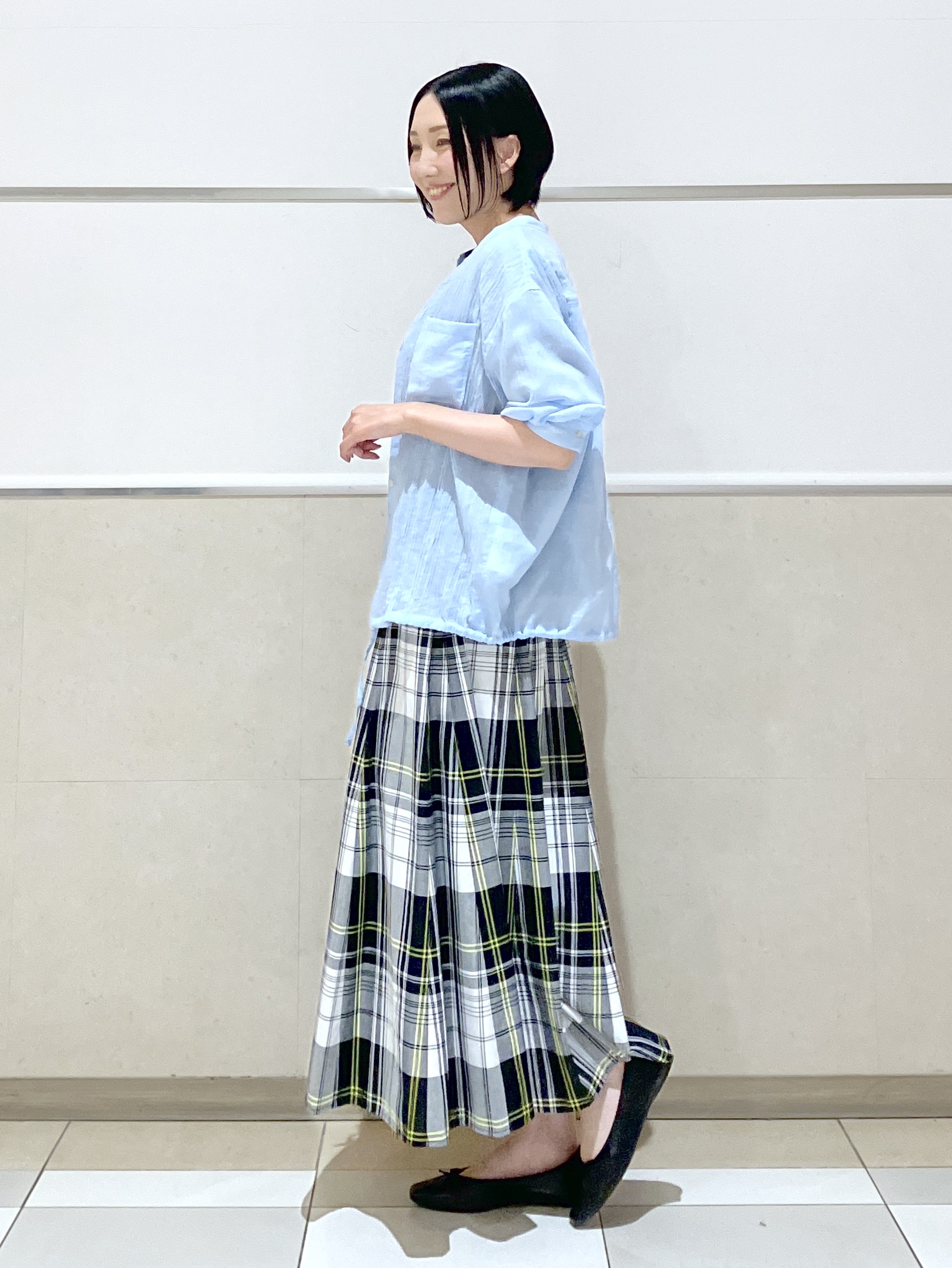 eriko さんの「Dessin｜【洗える】フロッキーロゴ裏毛プルオーバー」を使ったコーディネート