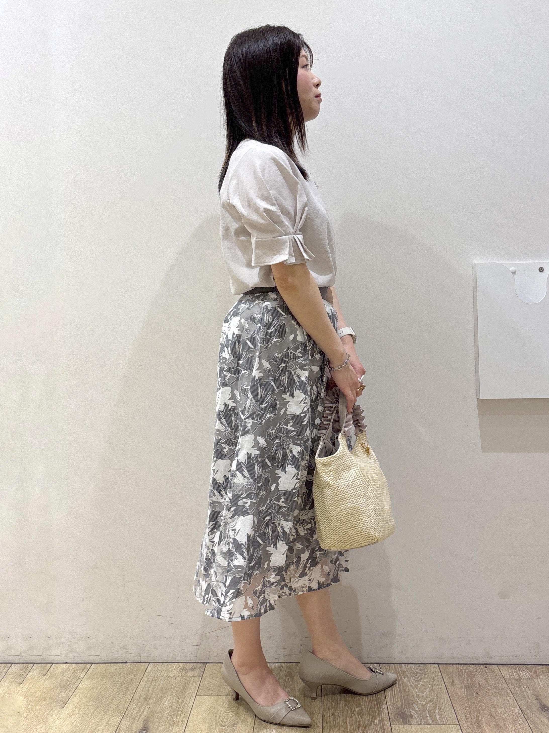 mameさんの「index｜【接触冷感／吸水速乾】タックパフスリーブブラウス《防シワ／洗濯機OK／XS～3L／8col》」を使ったコーディネート