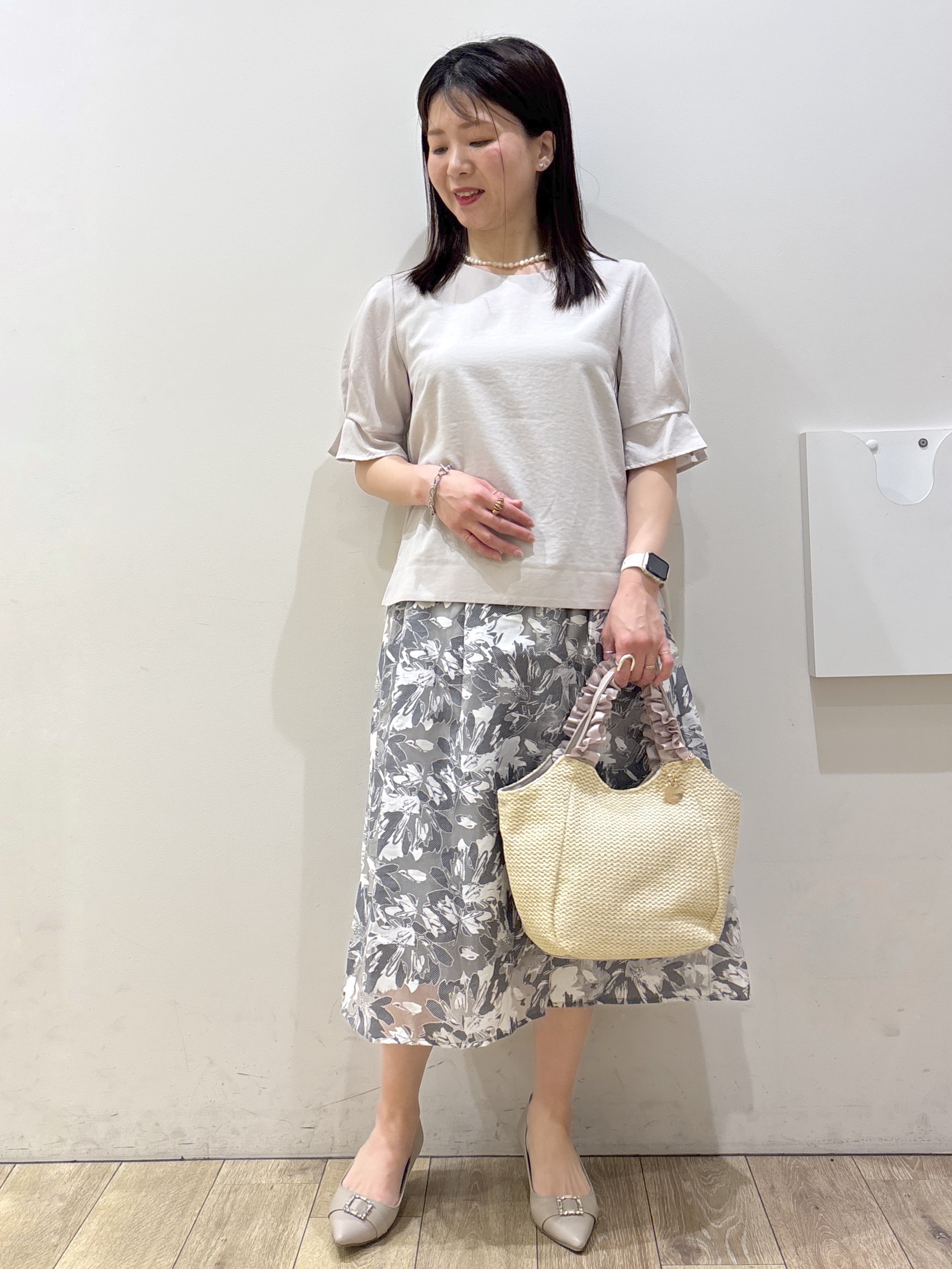 mameさんの「index｜【接触冷感／吸水速乾】タックパフスリーブブラウス《防シワ／洗濯機OK／XS～3L／8col》」を使ったコーディネート