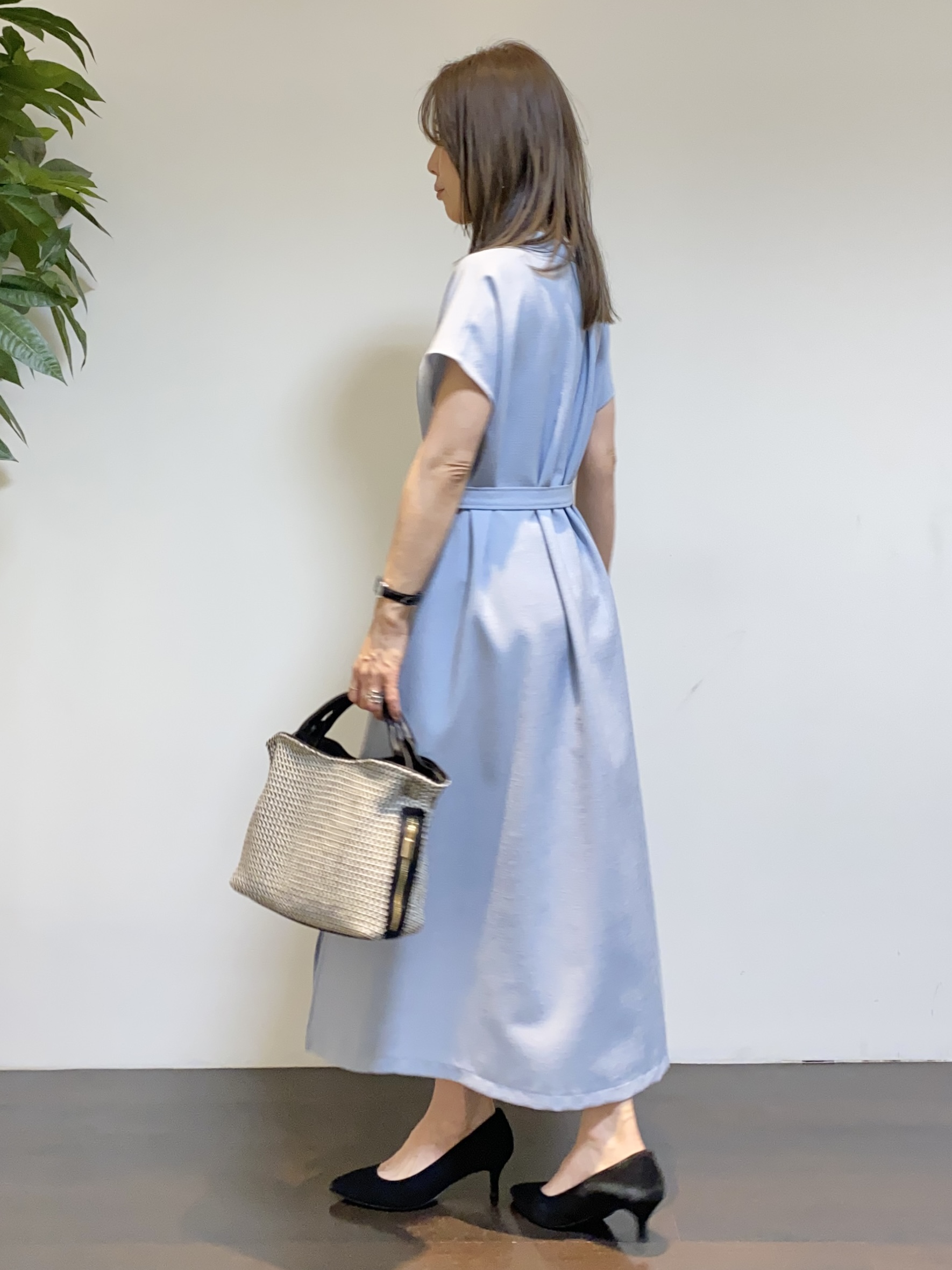 tomoさんの「UNTITLED｜【アンサンブル可/日除け・冷房対策】シアーレーヨンZIPカーディガン」を使ったコーディネート