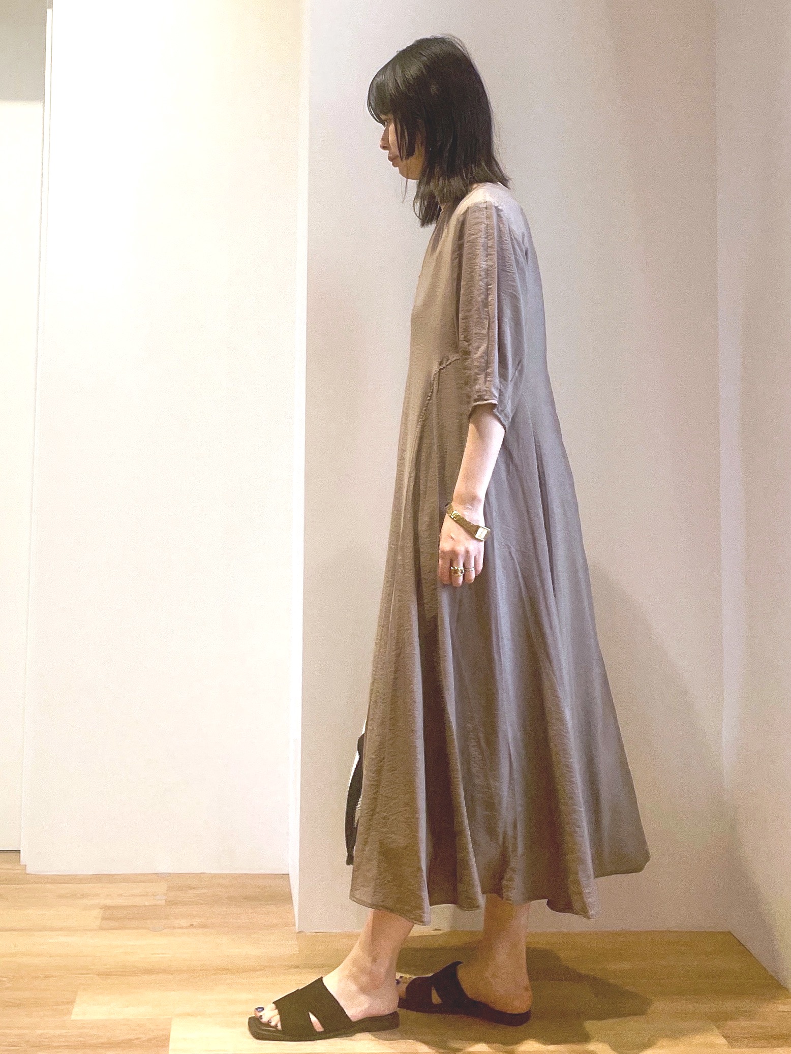 あいさんの「OPAQUE.CLIP｜切り替えデザインフレアワンピース【洗濯機OK】」を使ったコーディネート