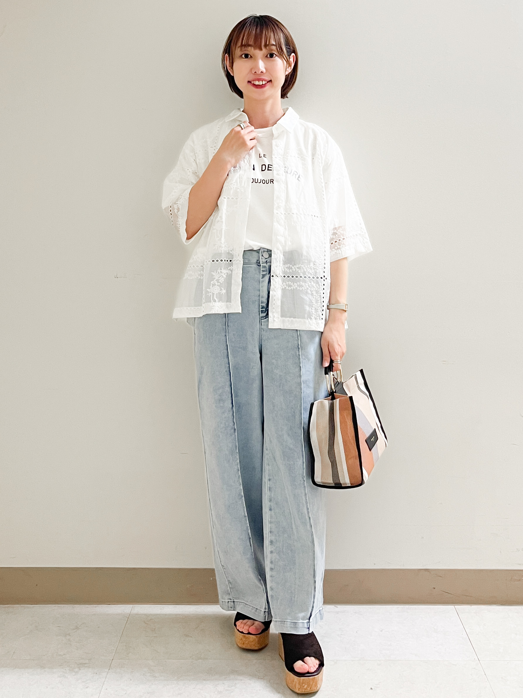 あかねさんの「OPAQUE.CLIP｜刺繍ハーフスリーブシャツ／セットアップ対応可【洗濯機OK】」を使ったコーディネート