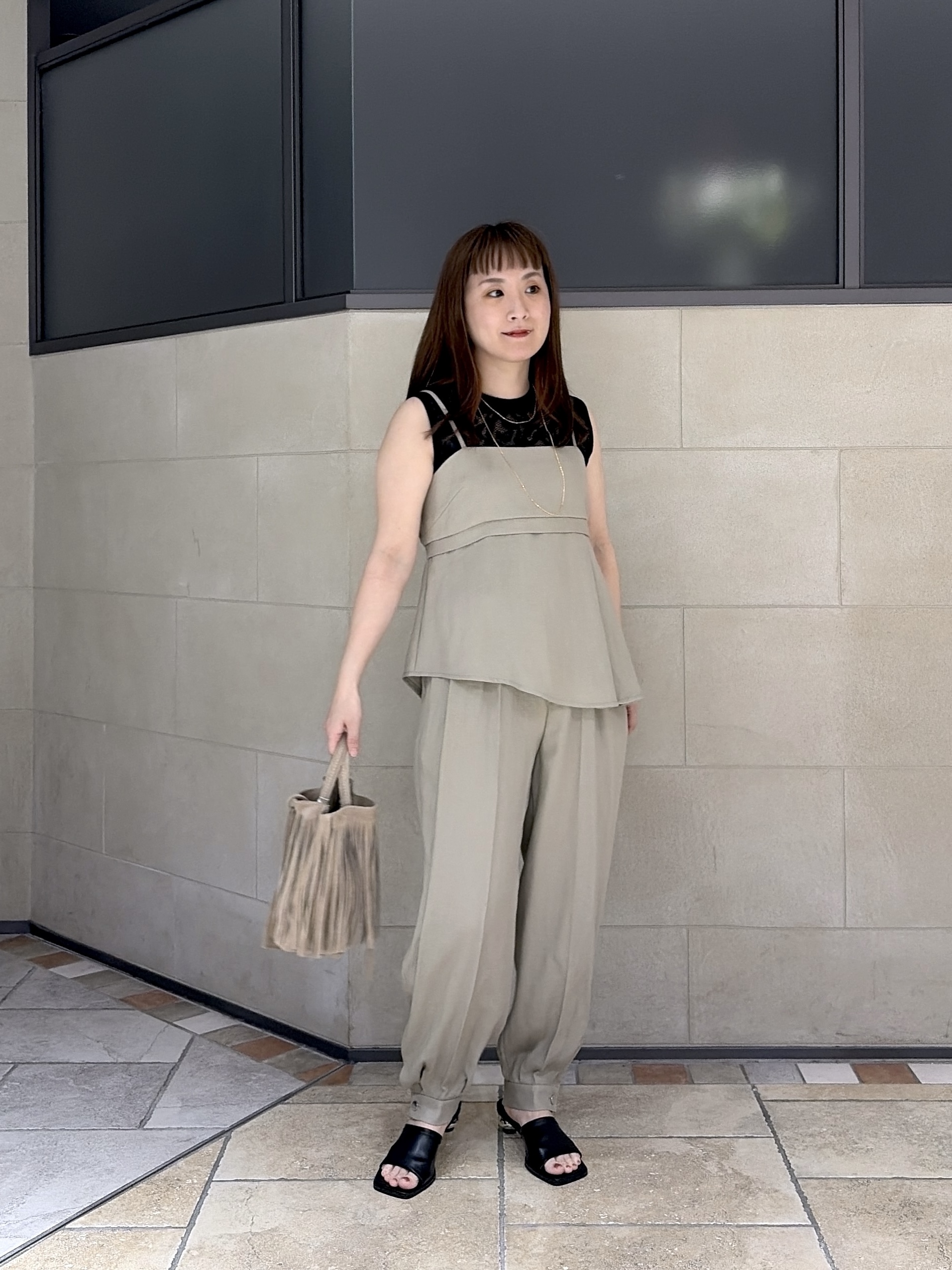 よねさんの「INDIVI｜【接触冷感】シアーコクーンブラウス」を使ったコーディネート