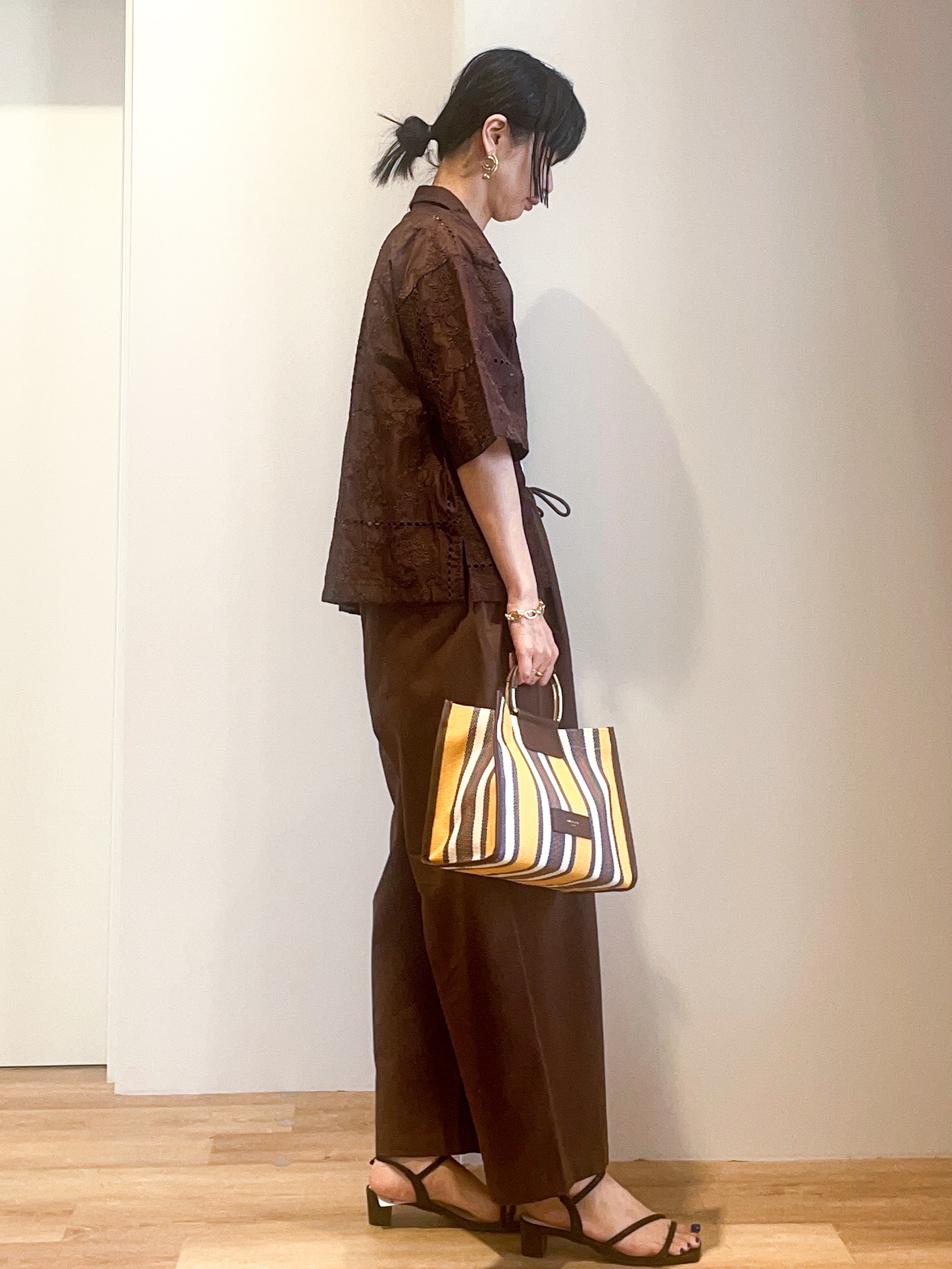 あいさんの「OPAQUE.CLIP｜刺繍ハーフスリーブシャツ／セットアップ対応可【洗濯機OK】」を使ったコーディネート