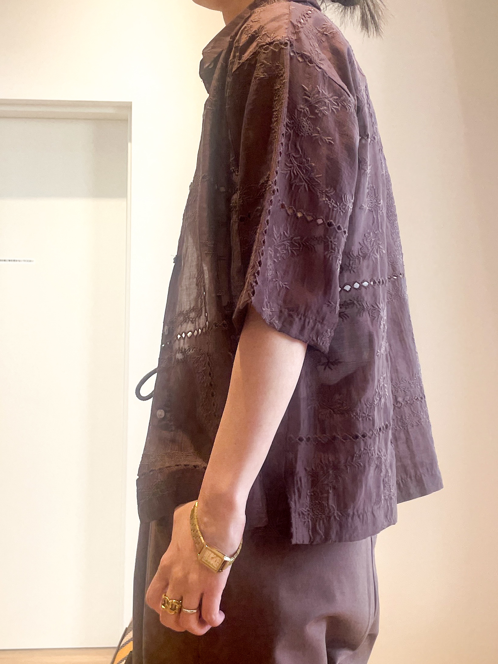 あいさんの「OPAQUE.CLIP｜刺繍ハーフスリーブシャツ／セットアップ対応可【洗濯機OK】」を使ったコーディネート