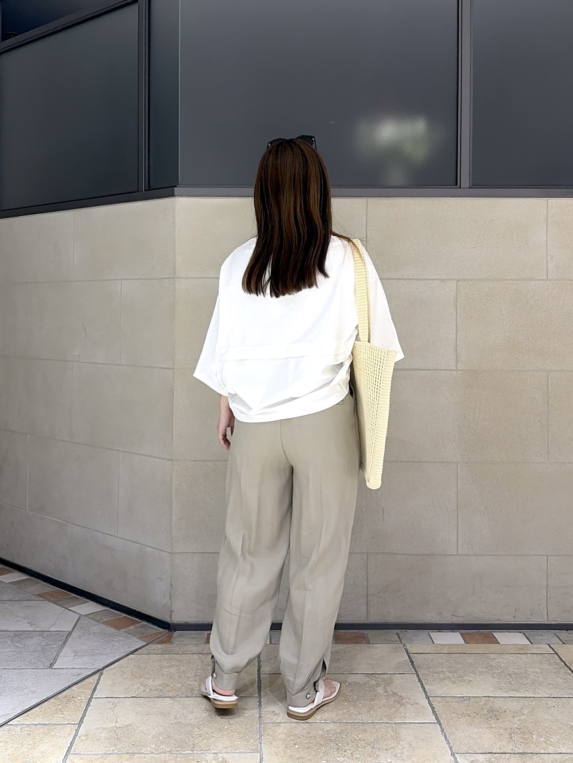 よねさんの「INDIVI｜【UVカット】オーバーサイズラグランカットソー」を使ったコーディネート