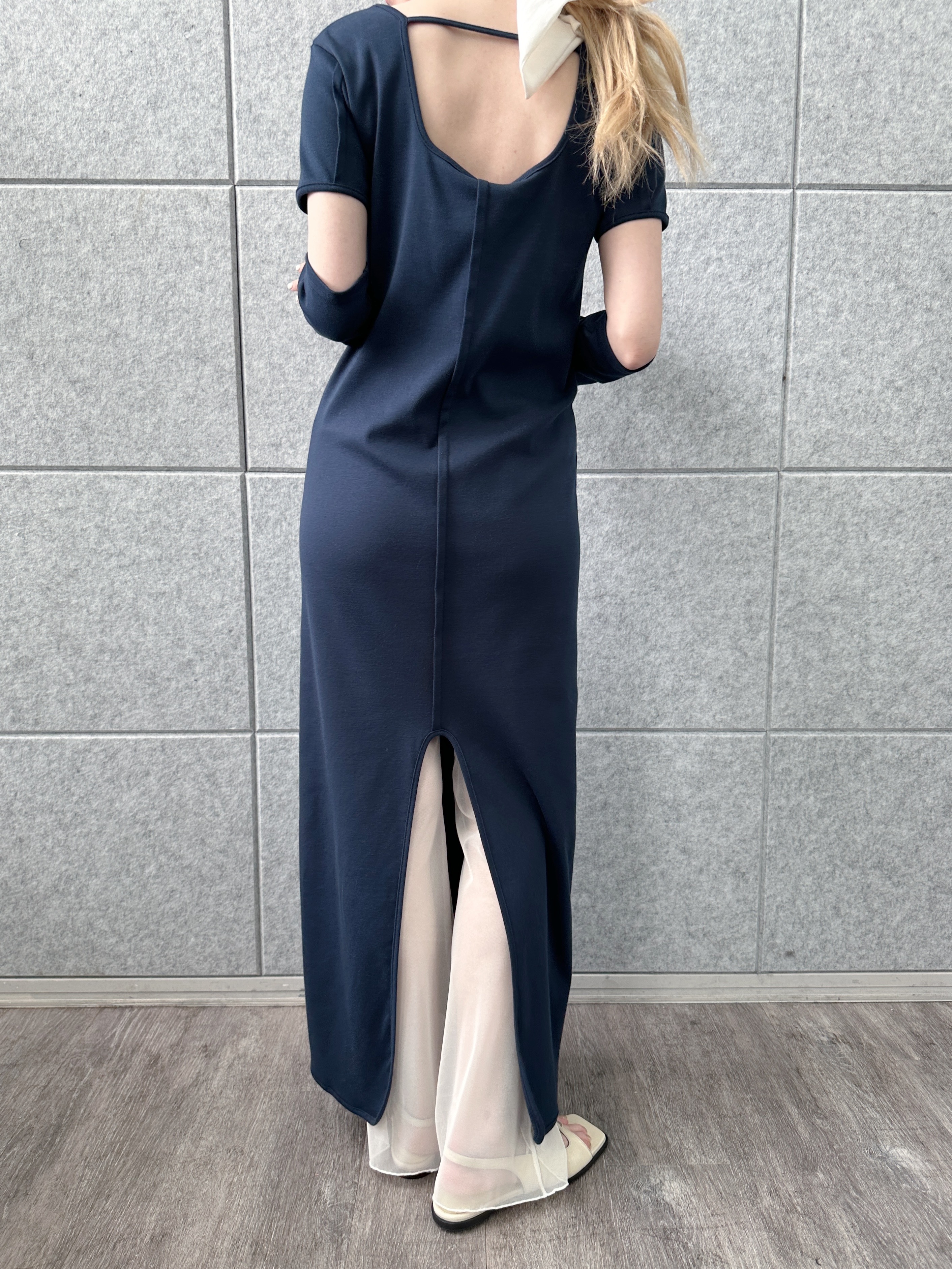 Buyer sakkoさんの「CODE A｜arm cover square neck dress」を使ったコーディネート