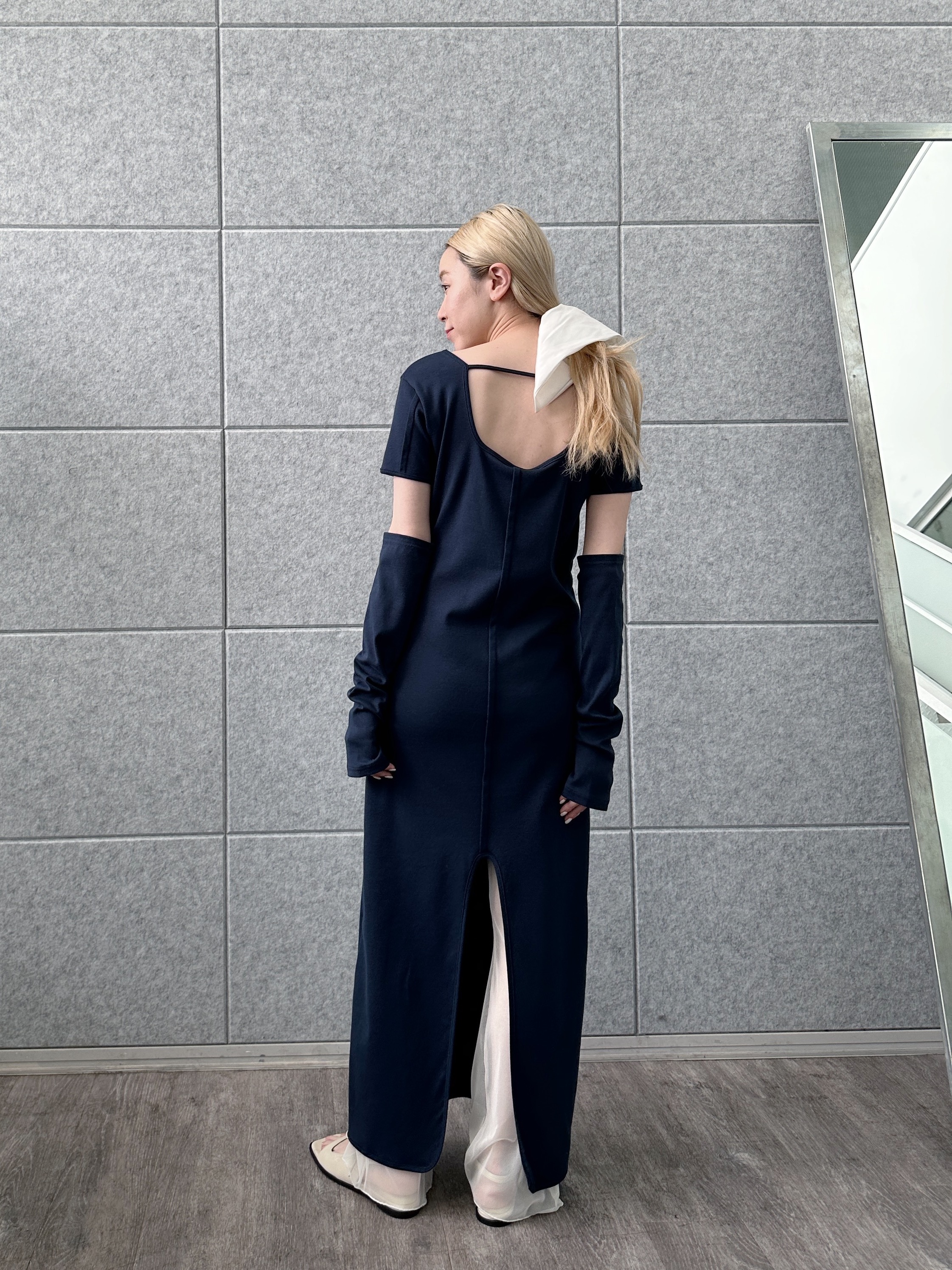 Buyer sakkoさんの「CODE A｜arm cover square neck dress」を使ったコーディネート