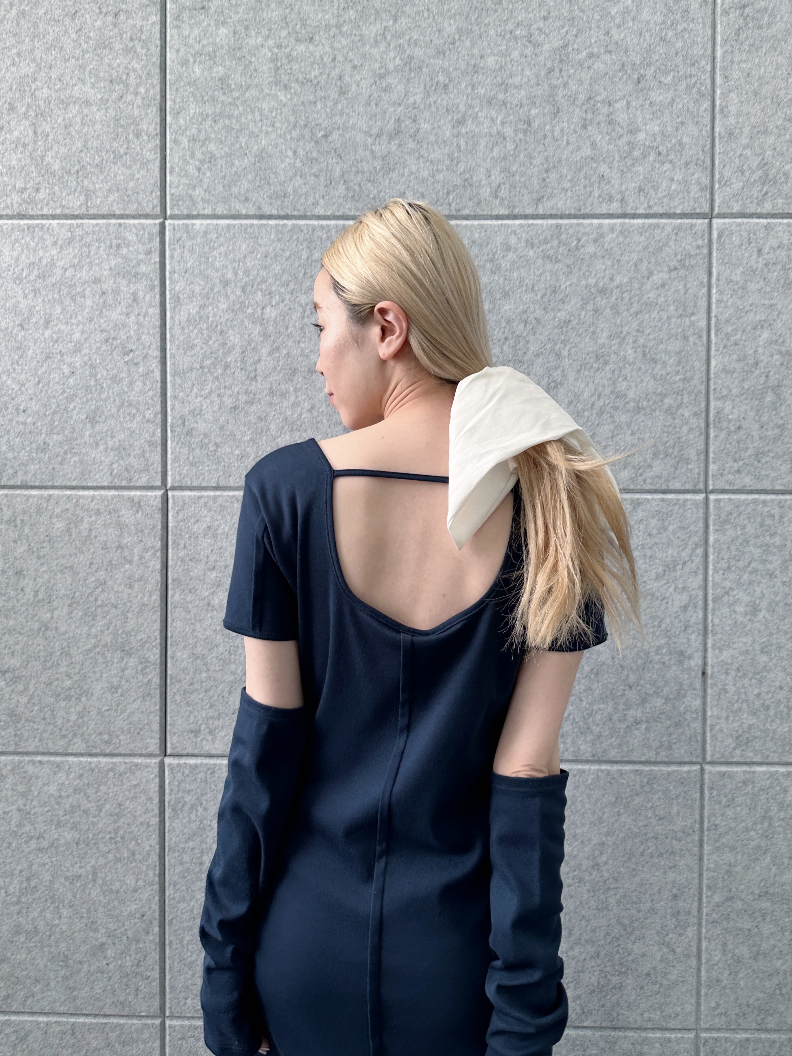 Buyer sakkoさんの「CODE A｜arm cover square neck dress」を使ったコーディネート
