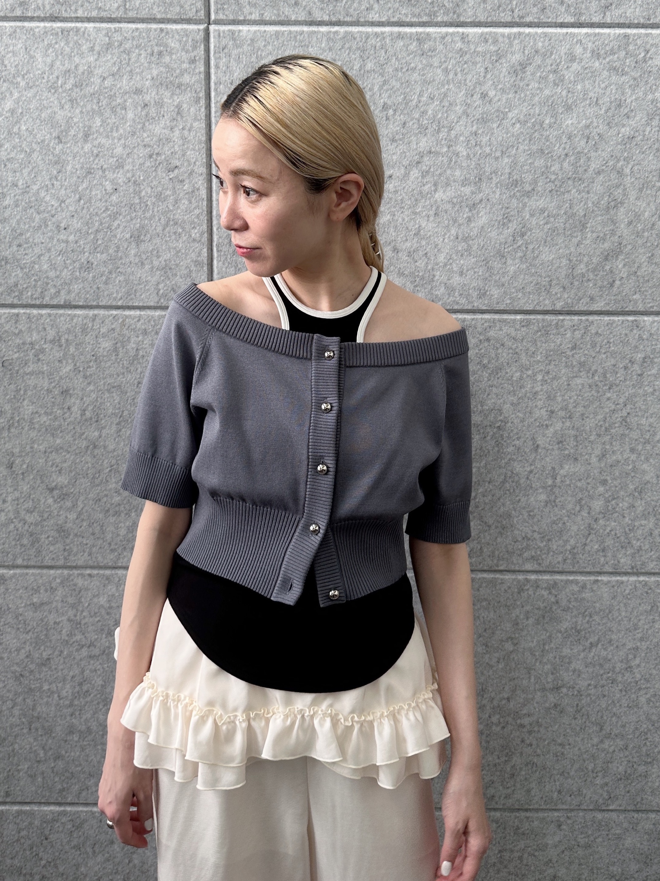 Buyer sakkoさんの「CODE A｜design knit short cardigan」を使ったコーディネート
