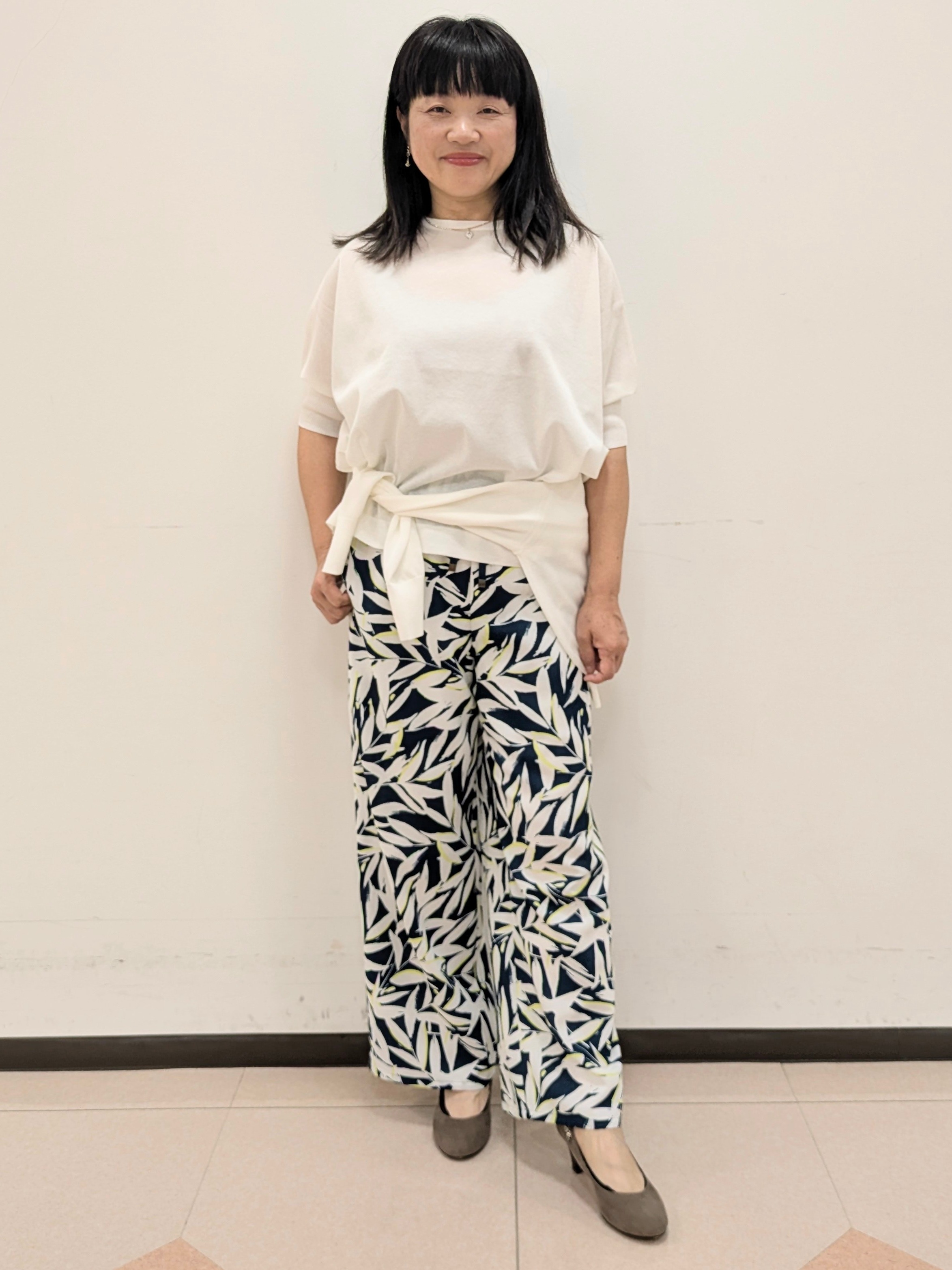 ともさんの「UNTITLED｜【アンサンブル可/日除け・冷房対策】シアーレーヨンZIPカーディガン」を使ったコーディネート
