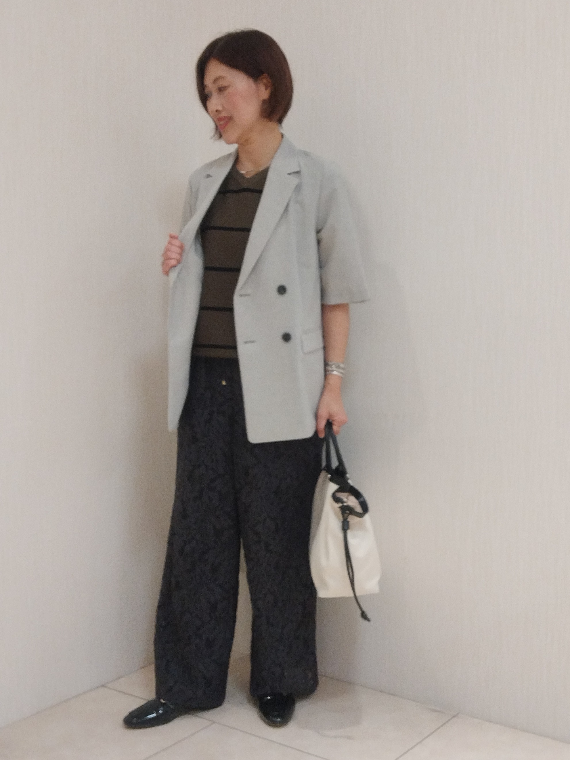 u&minus;macoさんの「UNTITLED｜【11色展開/体型カバー】前後2WAYフレンチスリーブニット」を使ったコーディネート
