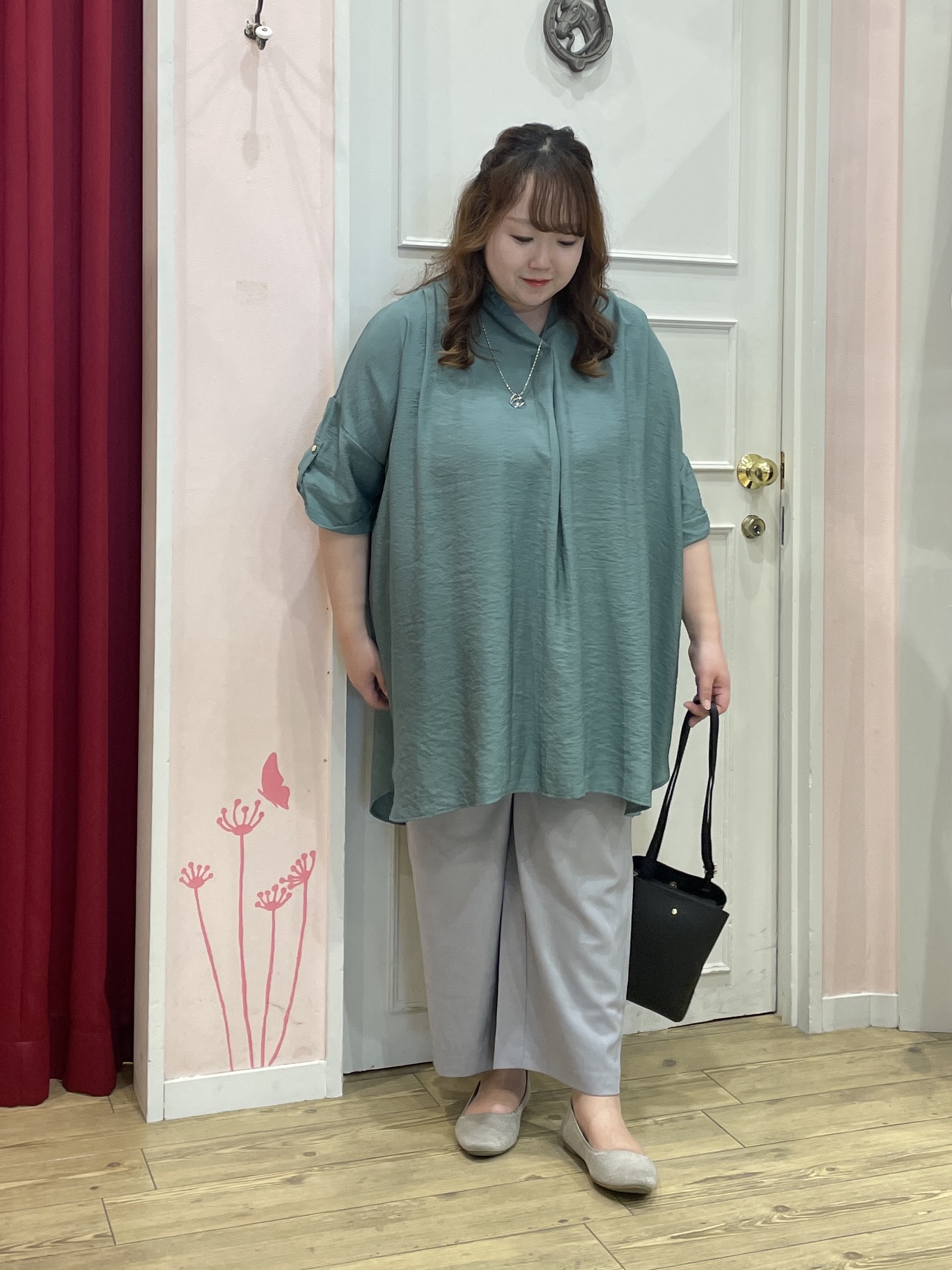 Risaさんの「SHOO･LA･RUE｜【S-LL/洗濯機可】気になる体型すっぽり隠す スキッパードルマンチュニック」を使ったコーディネート