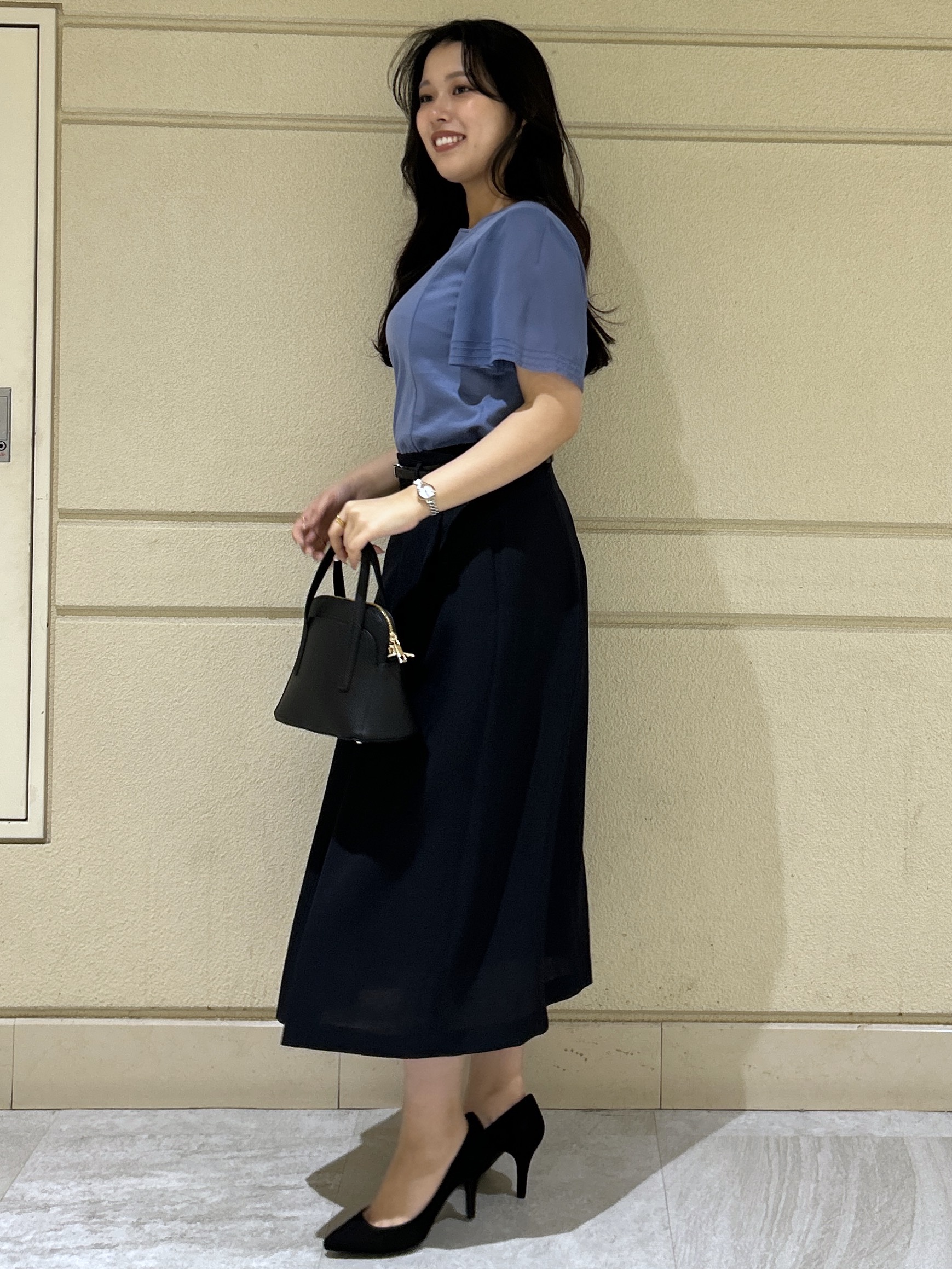 Momokaさんの「COUP DE CHANCE｜【手洗い可】フレアスリーブカットソー」を使ったコーディネート