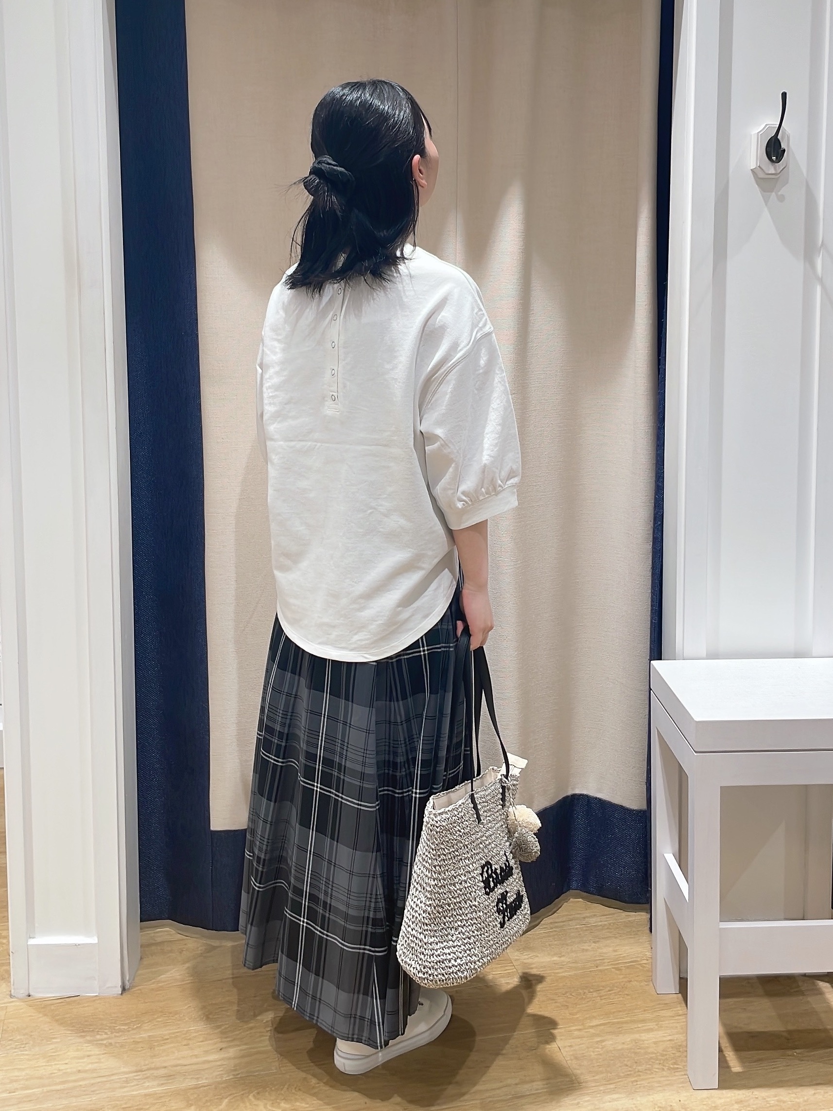 AYAさんの「Dessin｜【360度可愛い】バックヘンリーカットソー5分袖」を使ったコーディネート