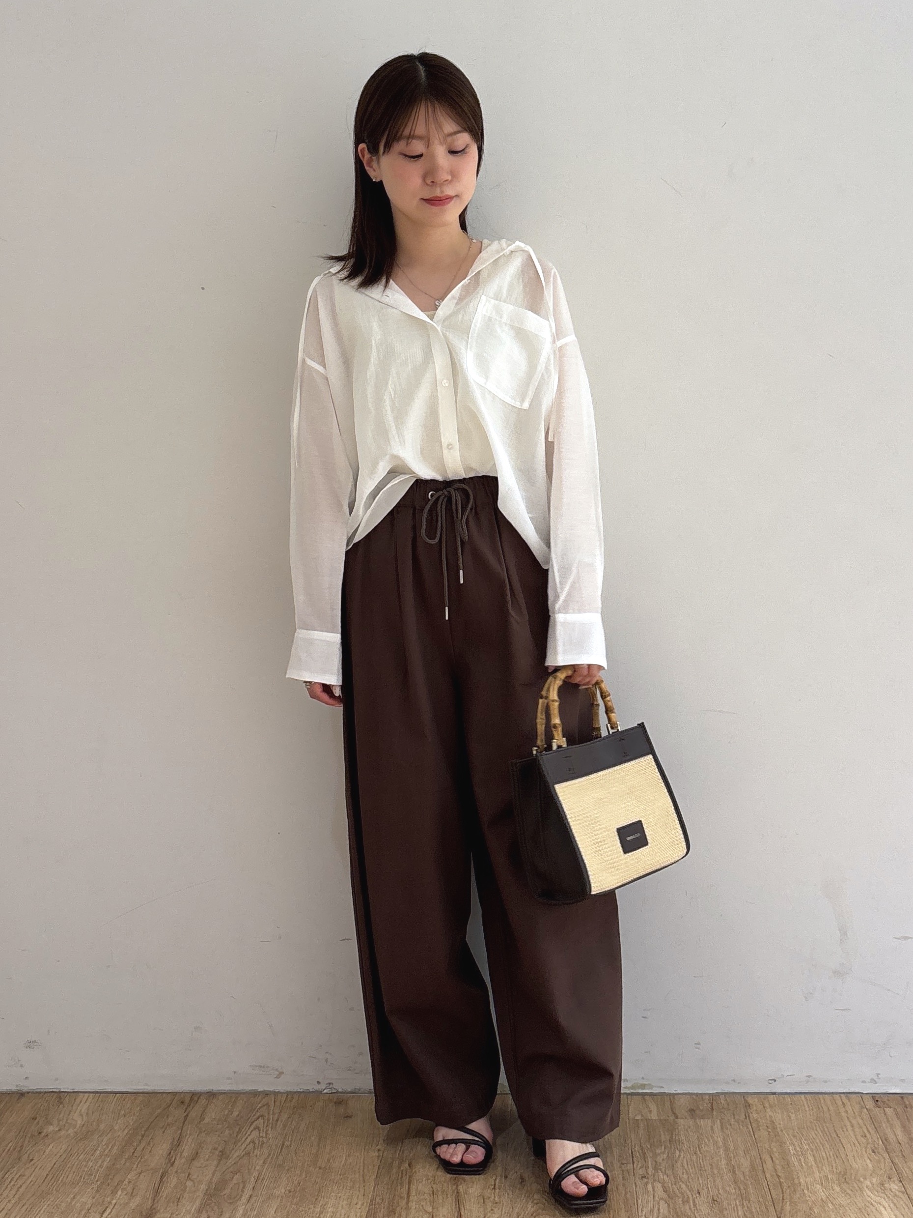 mireiさんの「OPAQUE.CLIP｜【洗濯機OK】フード付きシアーシャツ」を使ったコーディネート