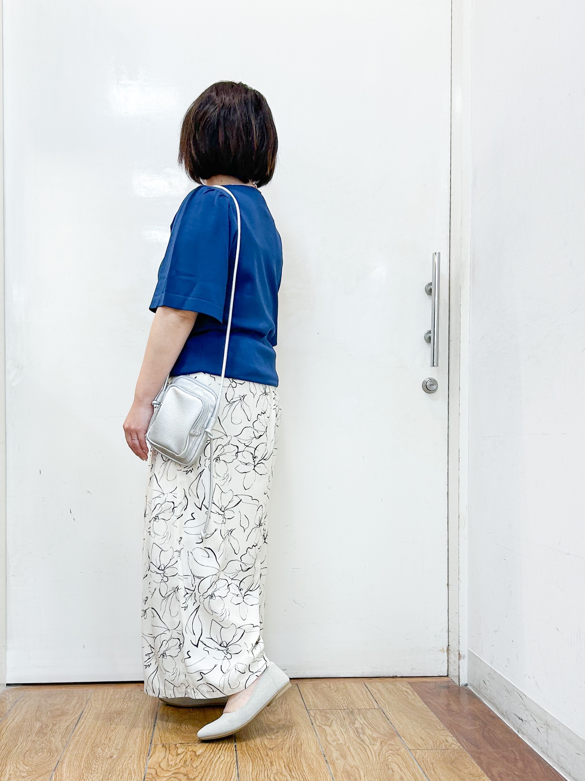 haruさんの「SHOO･LA･RUE｜【毎日洗える/UV/S-LL】二の腕かくせる フレアスリーブひらり5分袖ニット」を使ったコーディネート