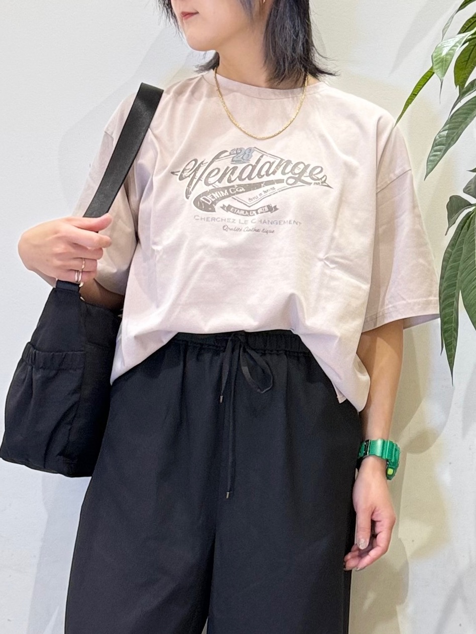 misakiさんの「SHOO･LA･RUE｜【S-LL/洗濯機可】選べる3柄 ヴィンテージ風こなれアソートTシャツ」を使ったコーディネート