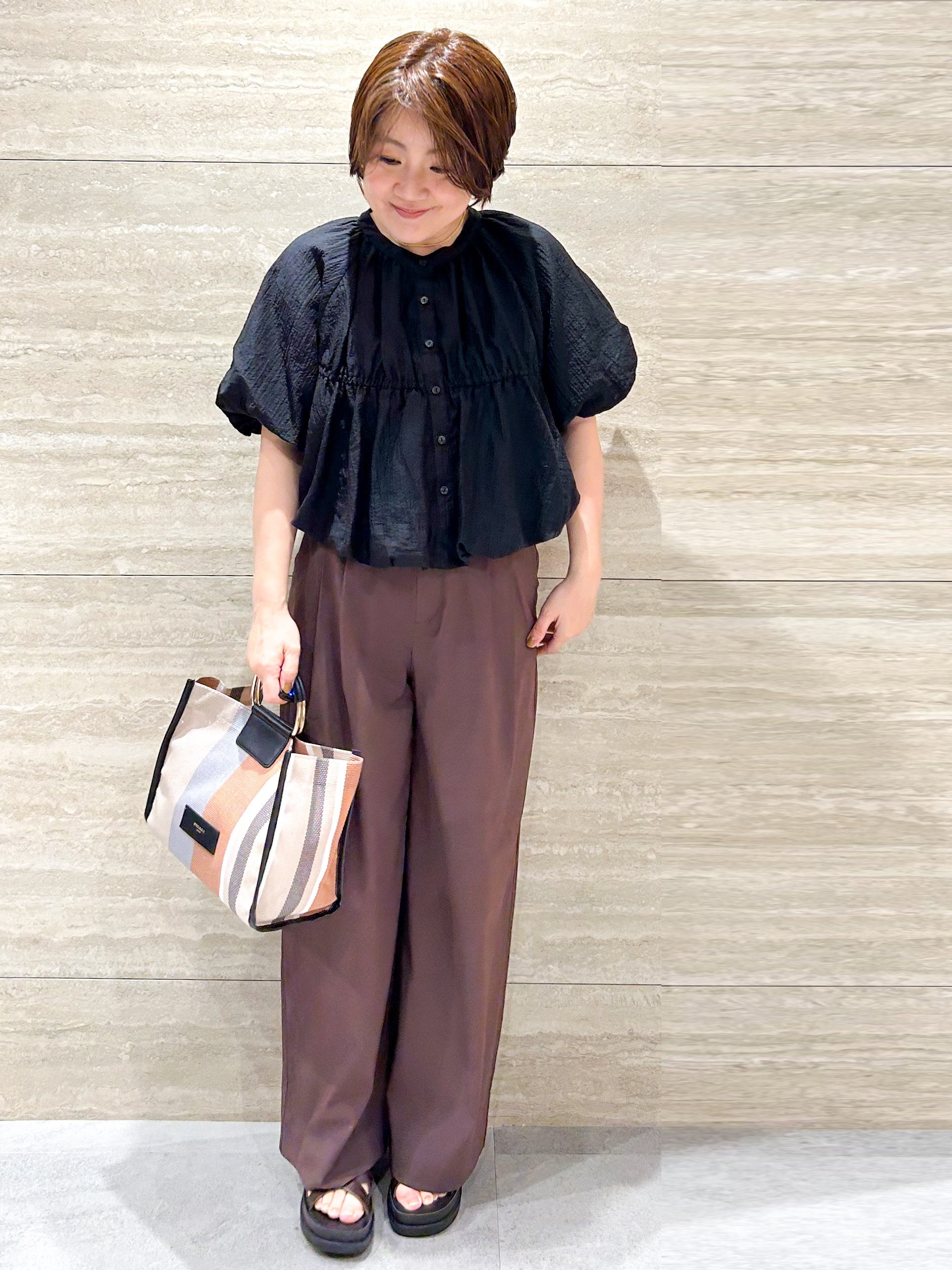 NAMIさんの「OPAQUE.CLIP｜バルーンデザインブラウス【洗濯機OK】」を使ったコーディネート