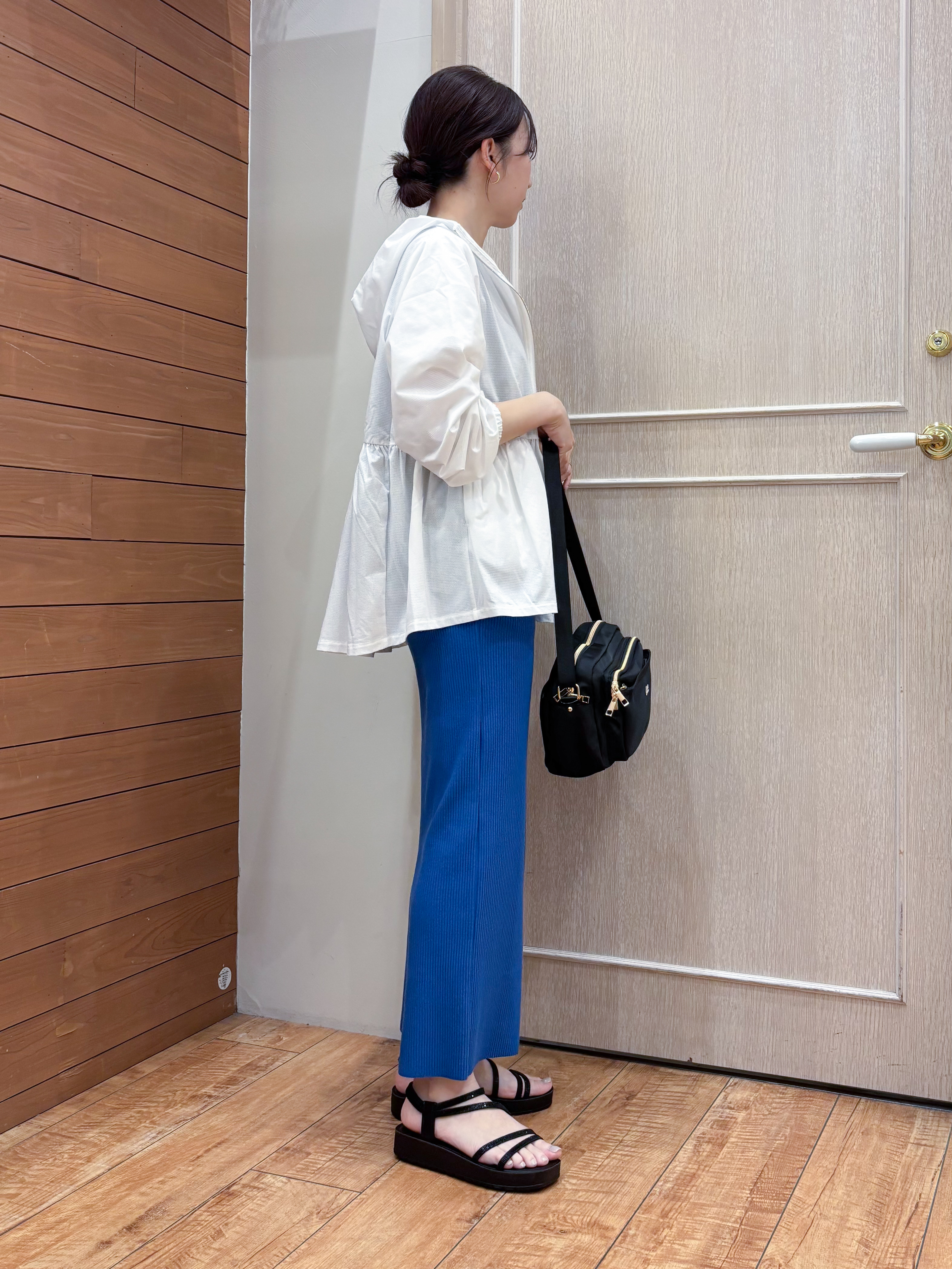 なみさんの「SHOO･LA･RUE｜【S-LL/体型カバー】日焼け対策にも女性らしさを UVカットペプラムパーカ」を使ったコーディネート