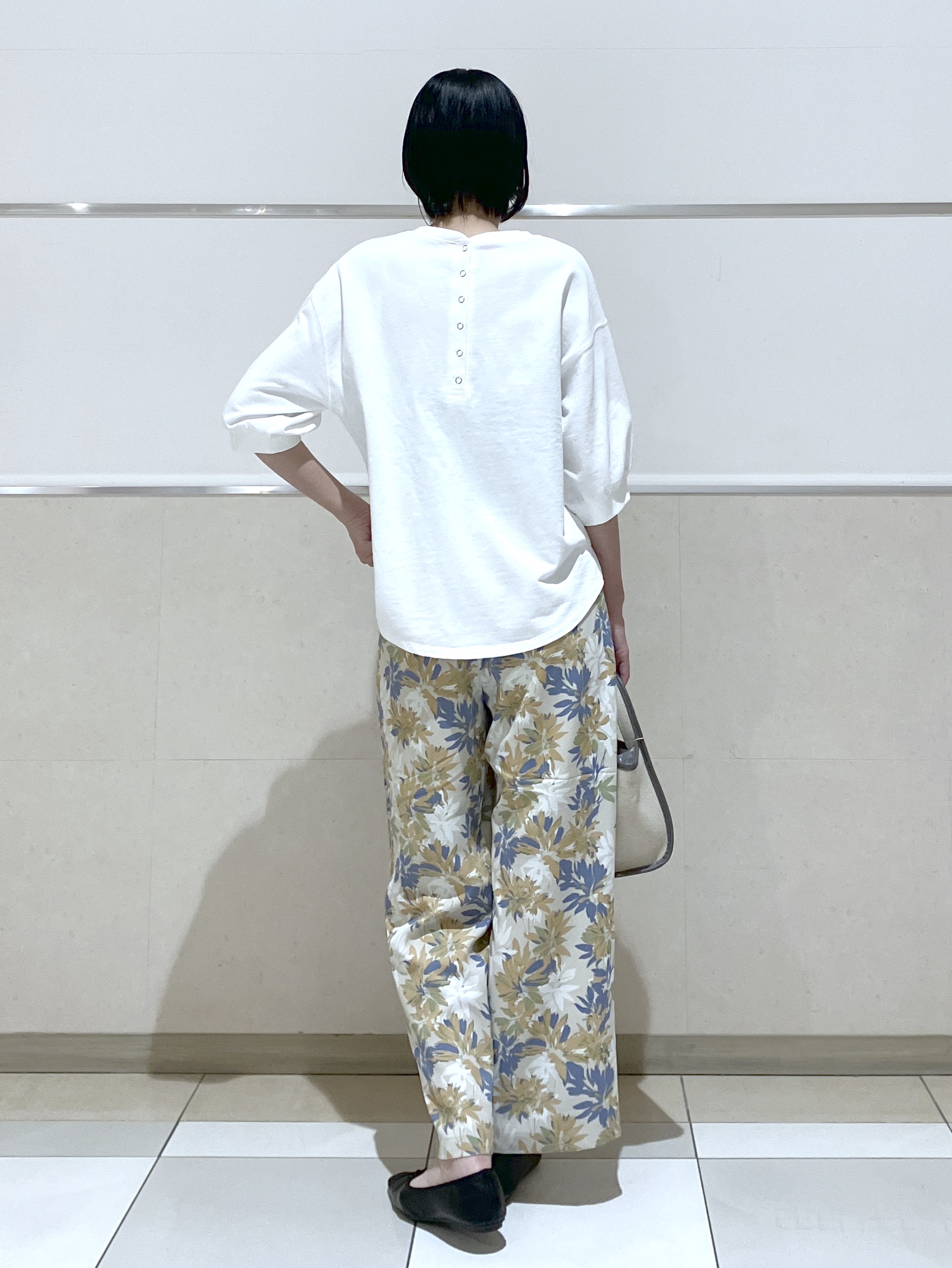 eriko さんの「Dessin｜【360度可愛い】バックヘンリーカットソー5分袖」を使ったコーディネート