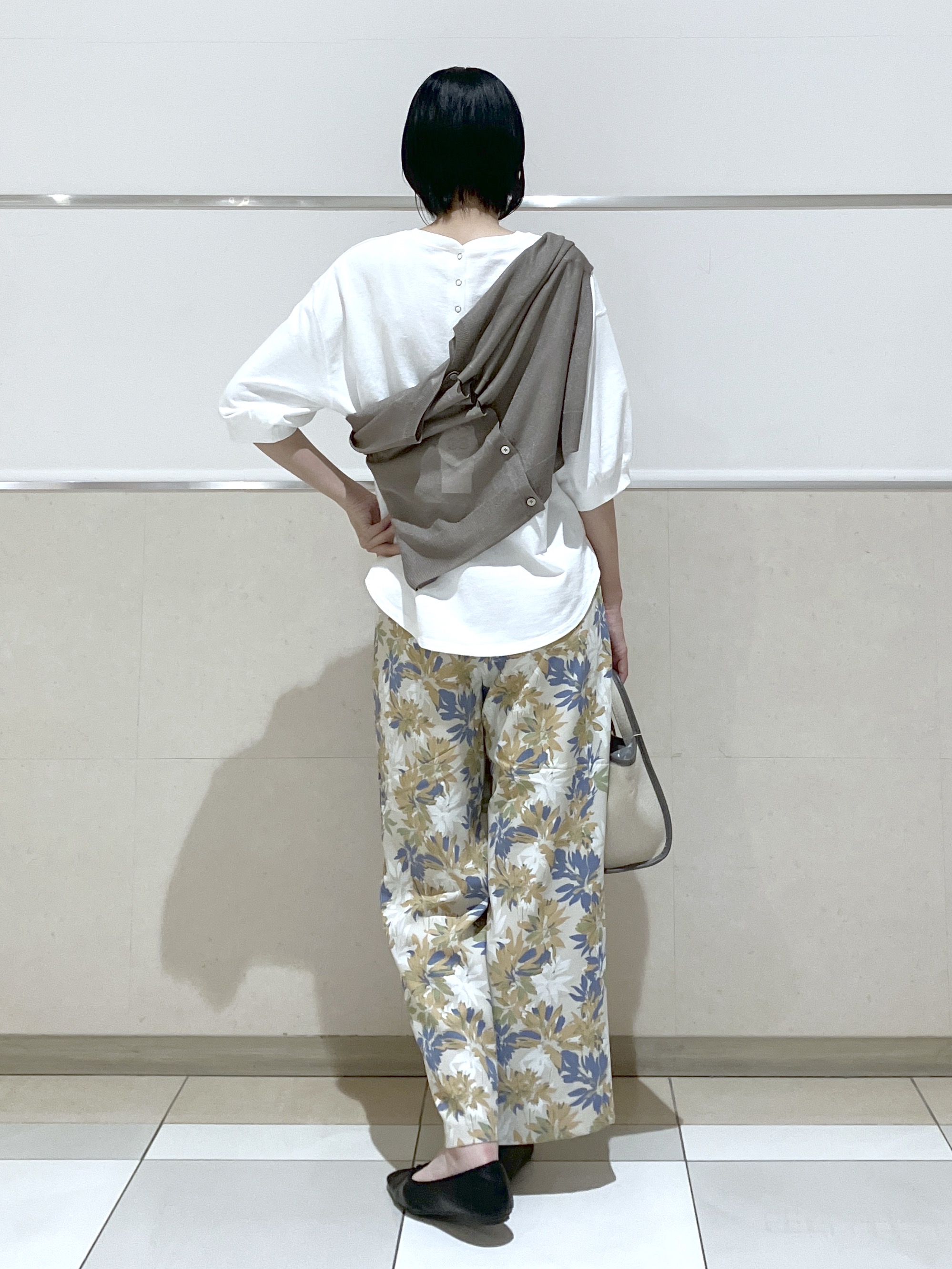 eriko さんの「Dessin｜【360度可愛い】バックヘンリーカットソー5分袖」を使ったコーディネート
