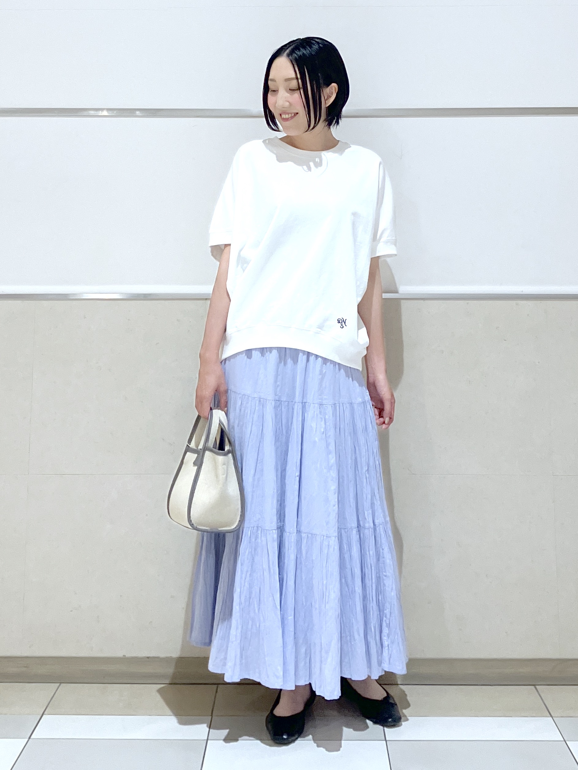 eriko さんの「Dessin｜【洗える】ミニ裏毛ドルマンスリーブプルオーバー」を使ったコーディネート