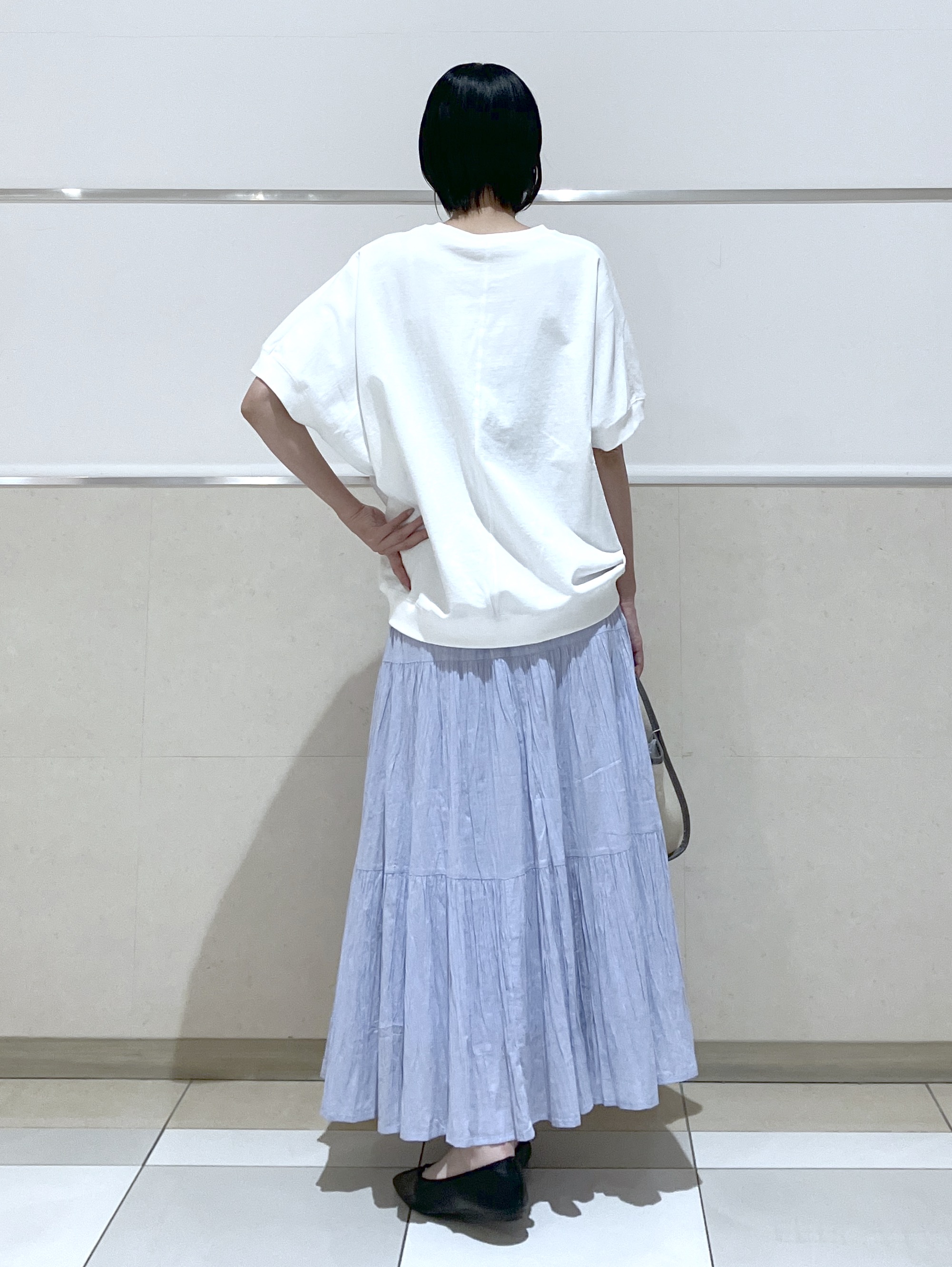 eriko さんの「Dessin｜【洗える】ミニ裏毛ドルマンスリーブプルオーバー」を使ったコーディネート
