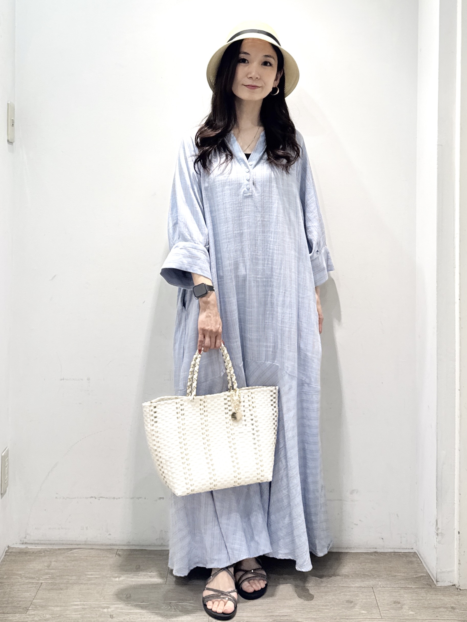 yuicciさんの「OPAQUE.CLIP｜キーネックロングワンピース【洗える】」を使ったコーディネート