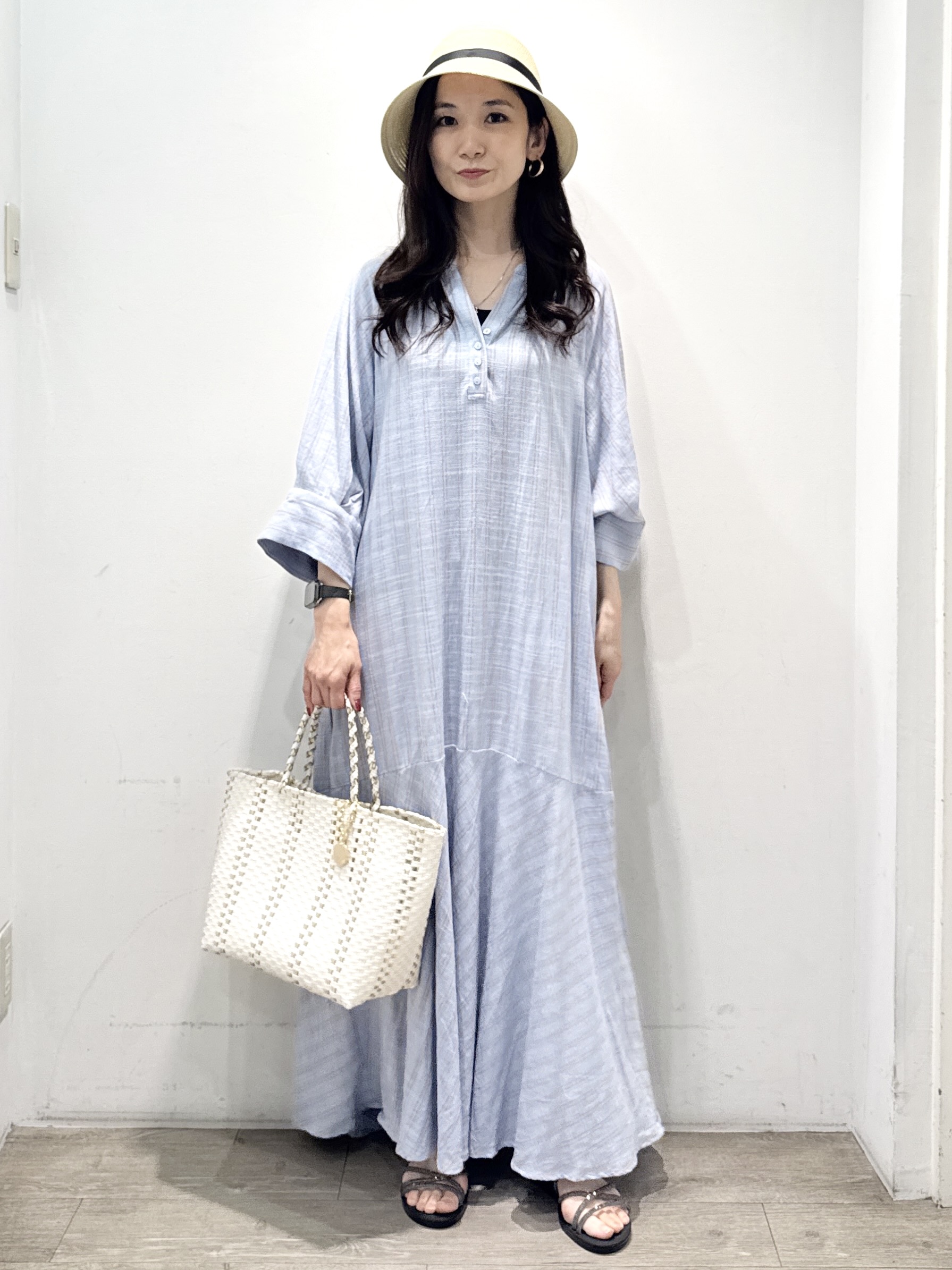 yuicciさんの「OPAQUE.CLIP｜キーネックロングワンピース【洗える】」を使ったコーディネート