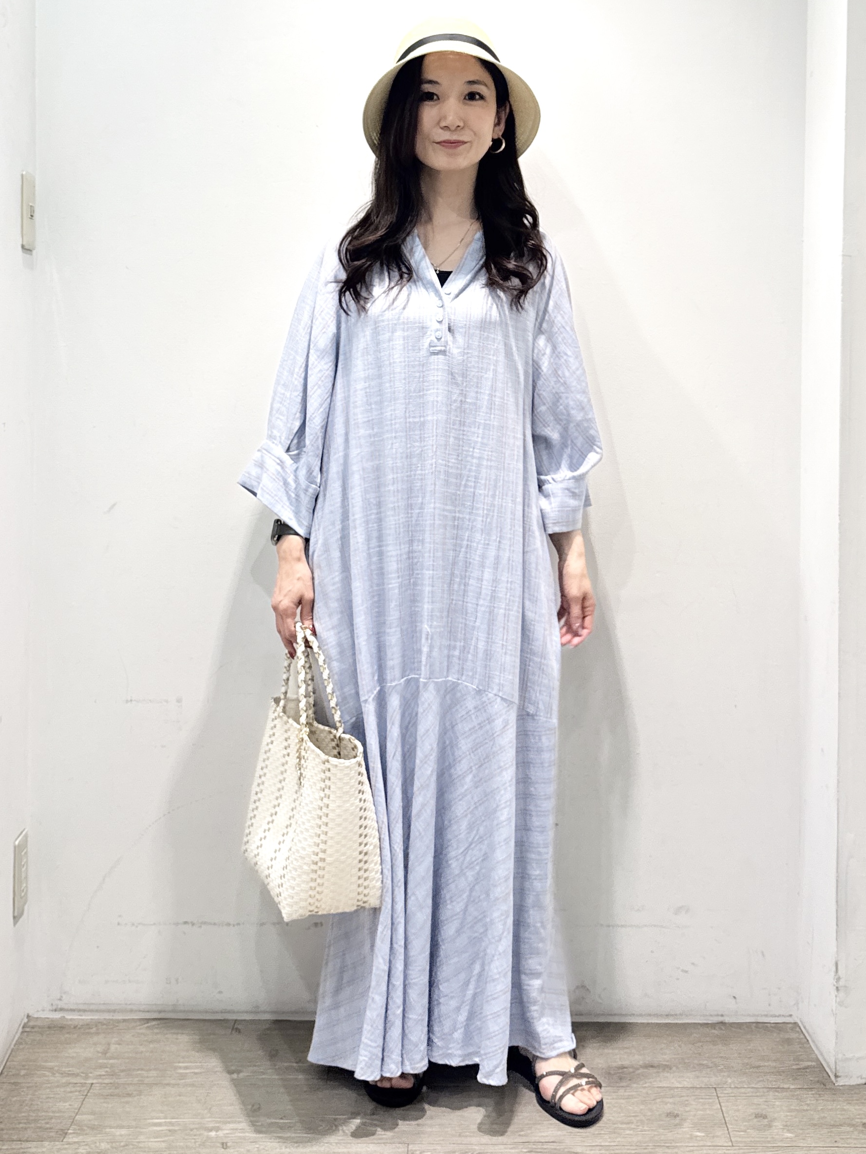 yuicciさんの「OPAQUE.CLIP｜キーネックロングワンピース【洗える】」を使ったコーディネート