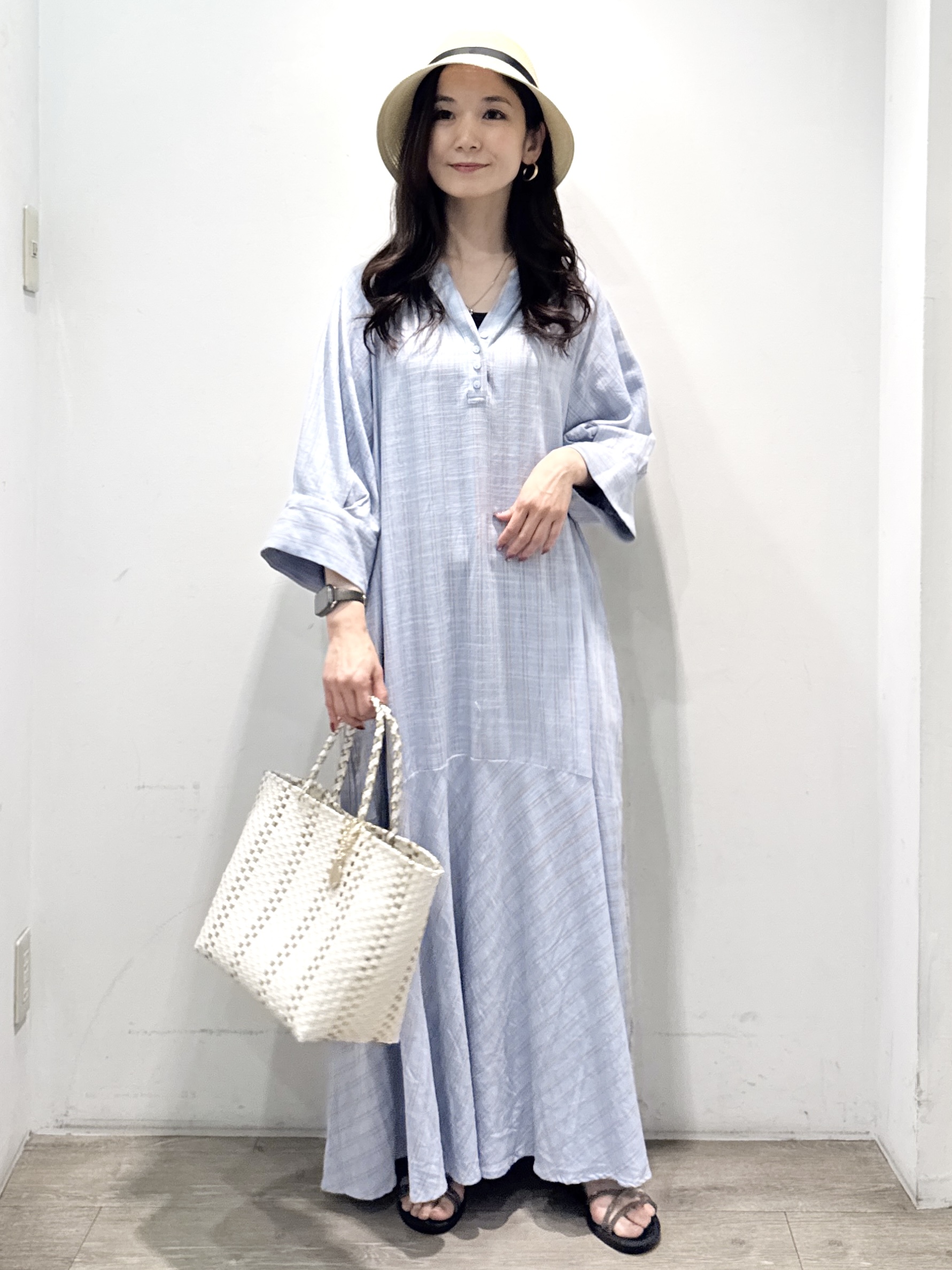 yuicciさんの「OPAQUE.CLIP｜キーネックロングワンピース【洗える】」を使ったコーディネート