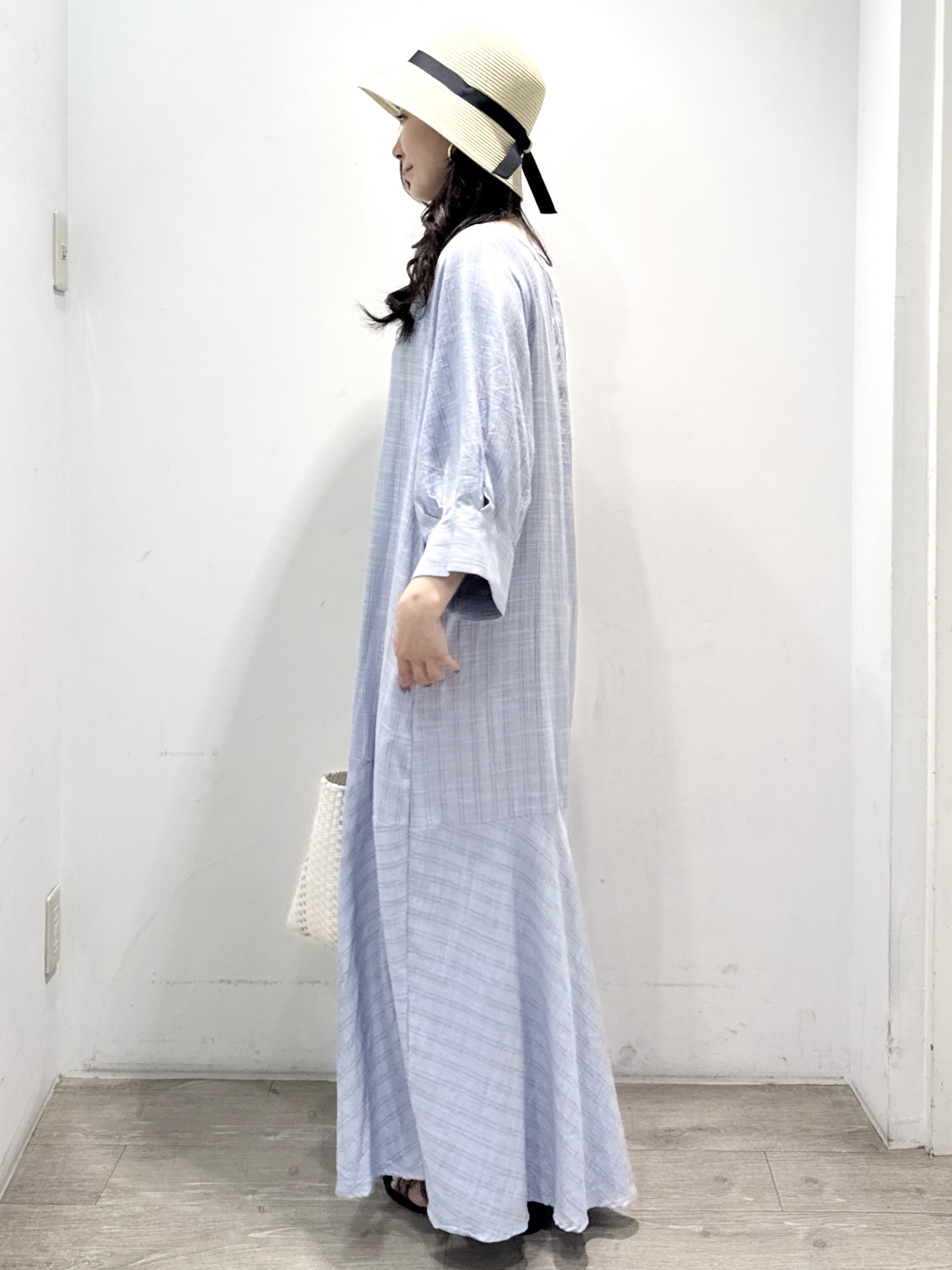 yuicciさんの「OPAQUE.CLIP｜キーネックロングワンピース【洗える】」を使ったコーディネート