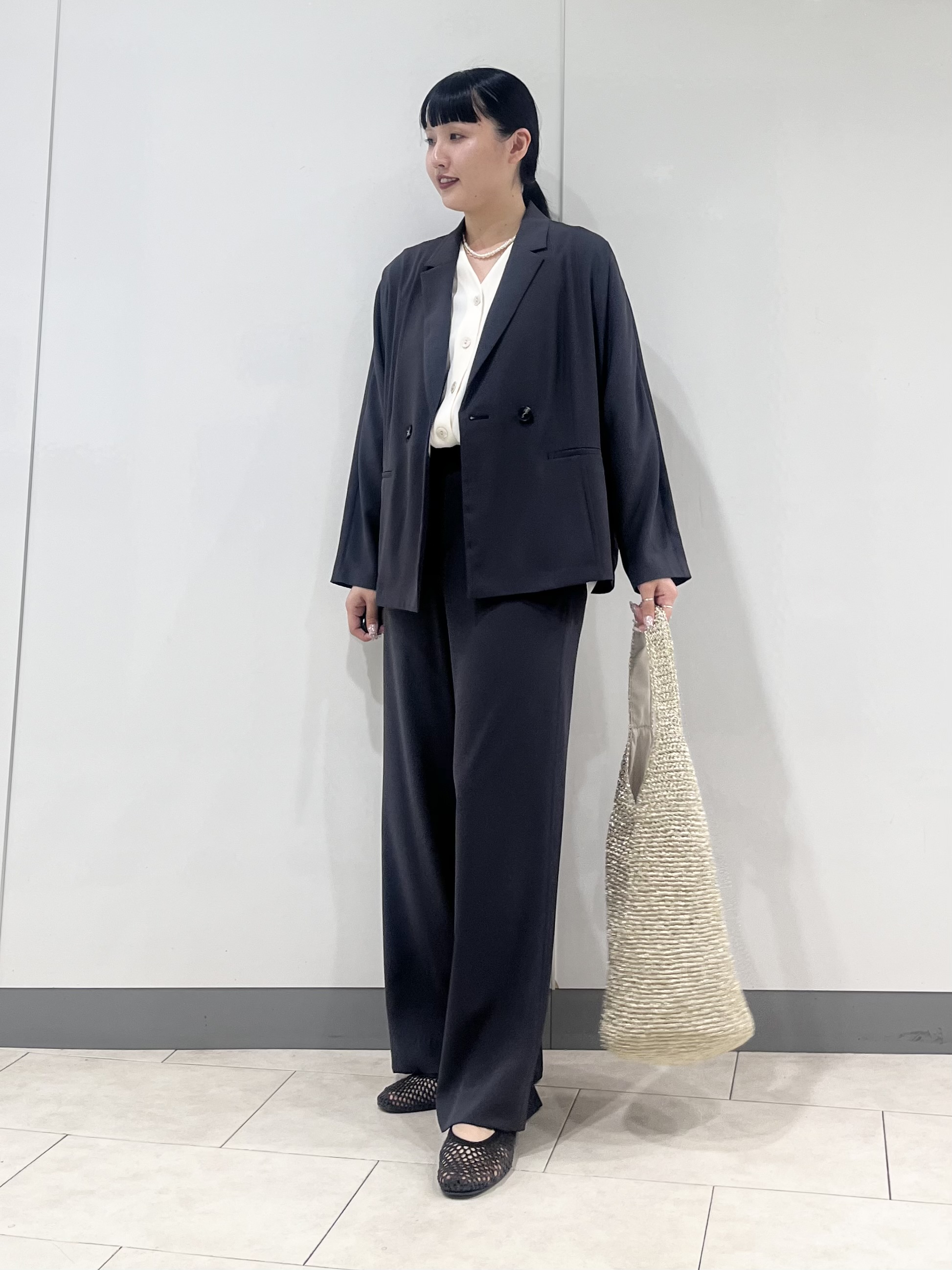 hasuさんの「INDIVI｜【接触冷感／透湿／着る日傘】ドルマンダブルジャケット」を使ったコーディネート