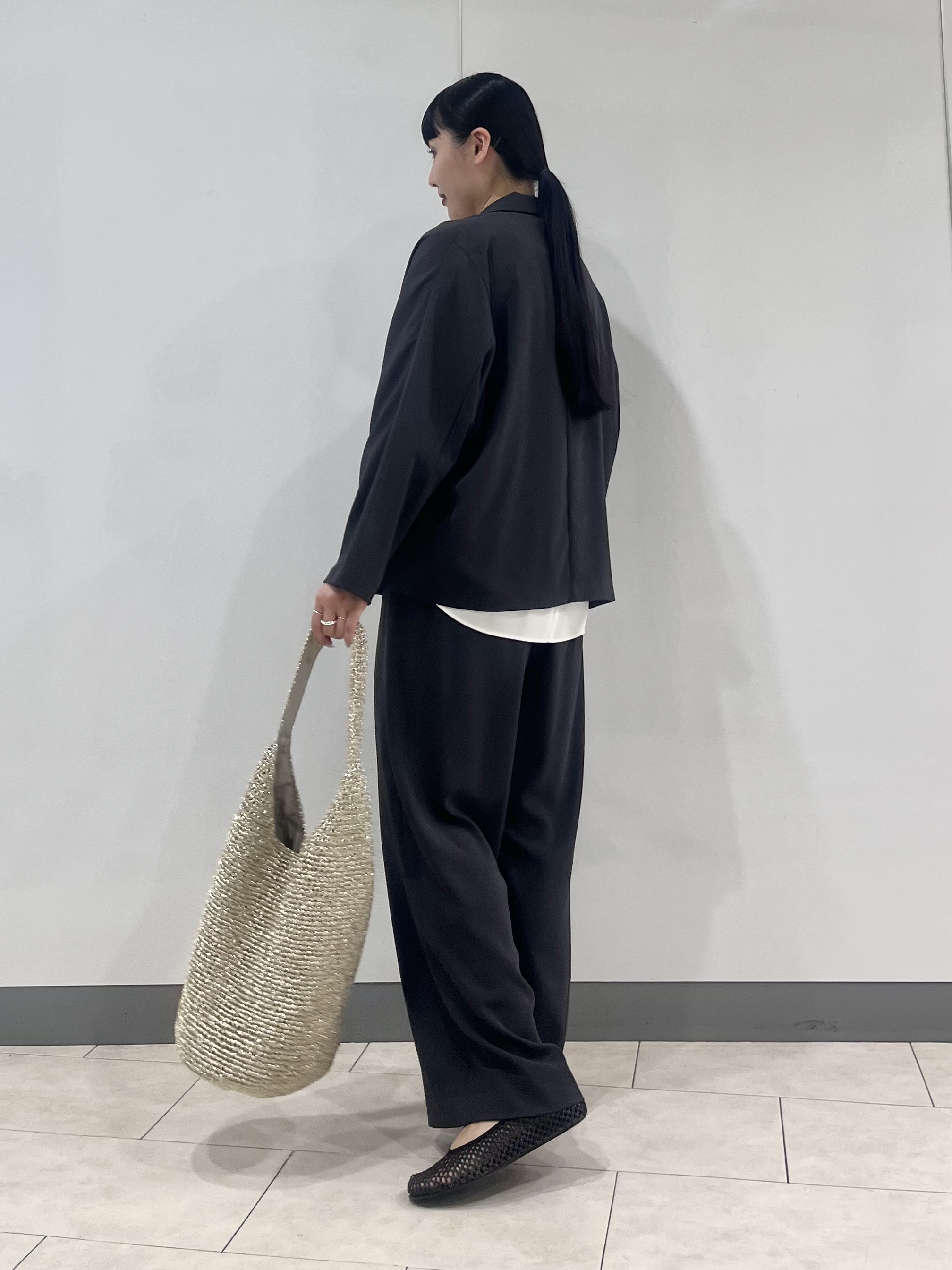 hasuさんの「INDIVI｜【接触冷感／透湿／着る日傘】ドルマンダブルジャケット」を使ったコーディネート