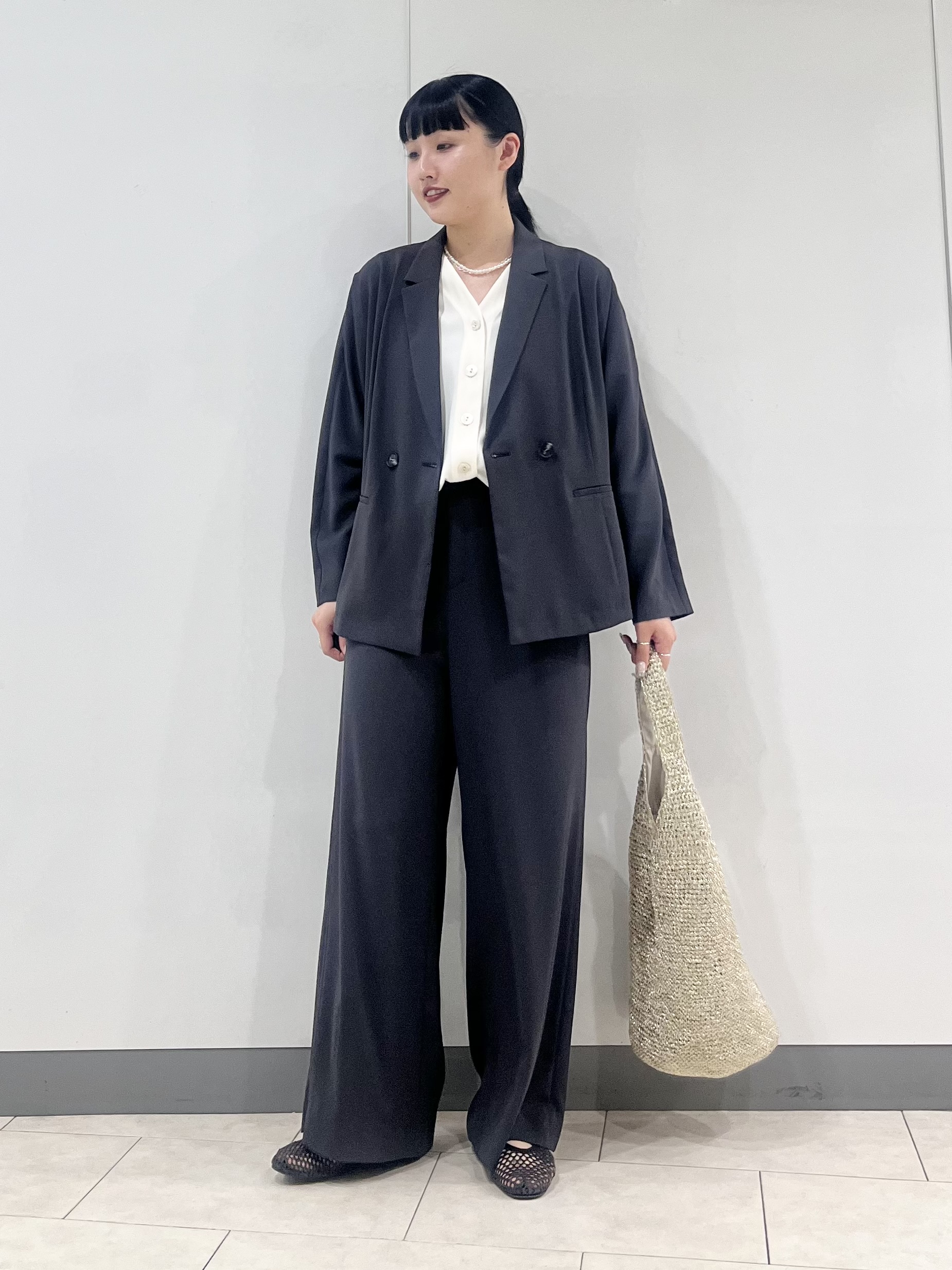 hasuさんの「INDIVI｜【接触冷感／透湿／着る日傘】ドルマンダブルジャケット」を使ったコーディネート