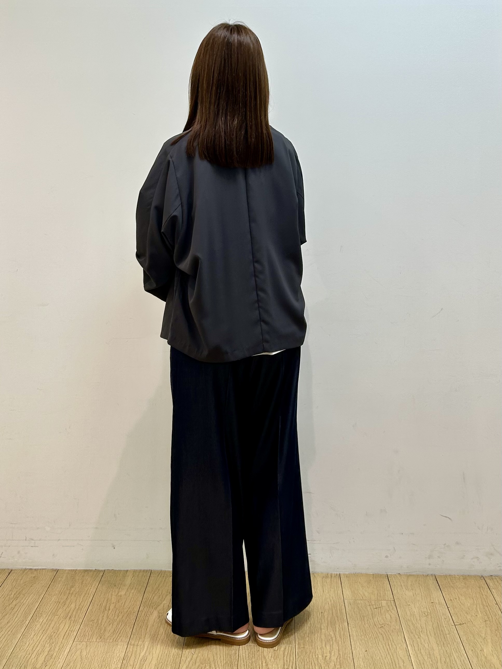 kozueさんの「INDIVI｜【接触冷感／透湿／着る日傘】ドルマンダブルジャケット」を使ったコーディネート