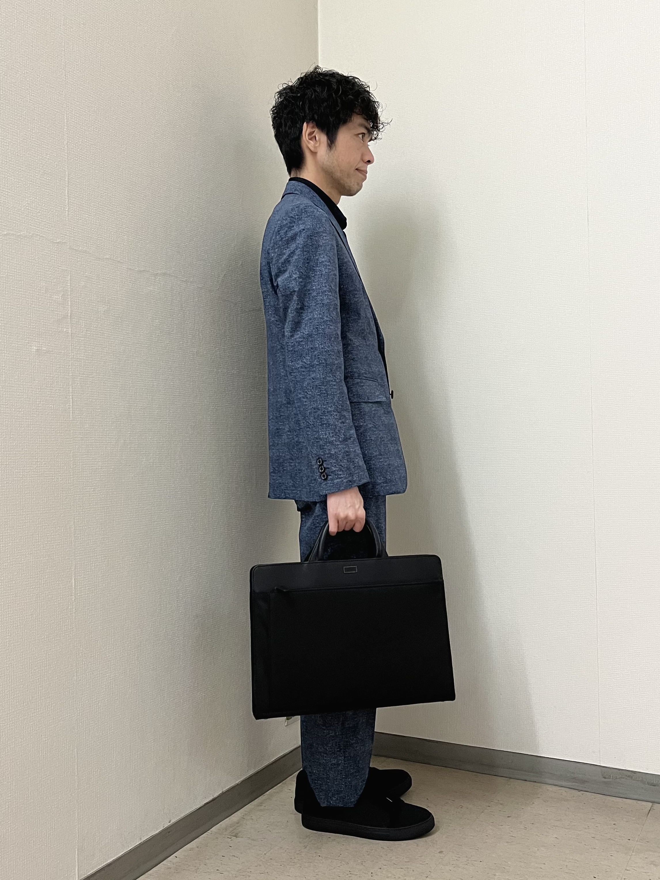 URAさんの「TAKEO KIKUCHI｜【抗菌防臭】COOL DOTS（R）ドビープリント パンツ」を使ったコーディネート