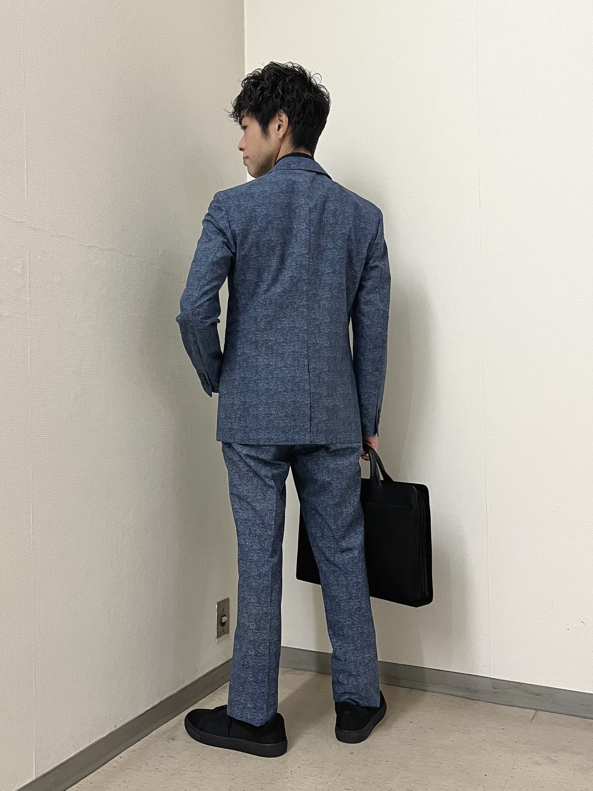 URAさんの「TAKEO KIKUCHI｜【抗菌防臭】COOL DOTS（R）ドビープリント パンツ」を使ったコーディネート