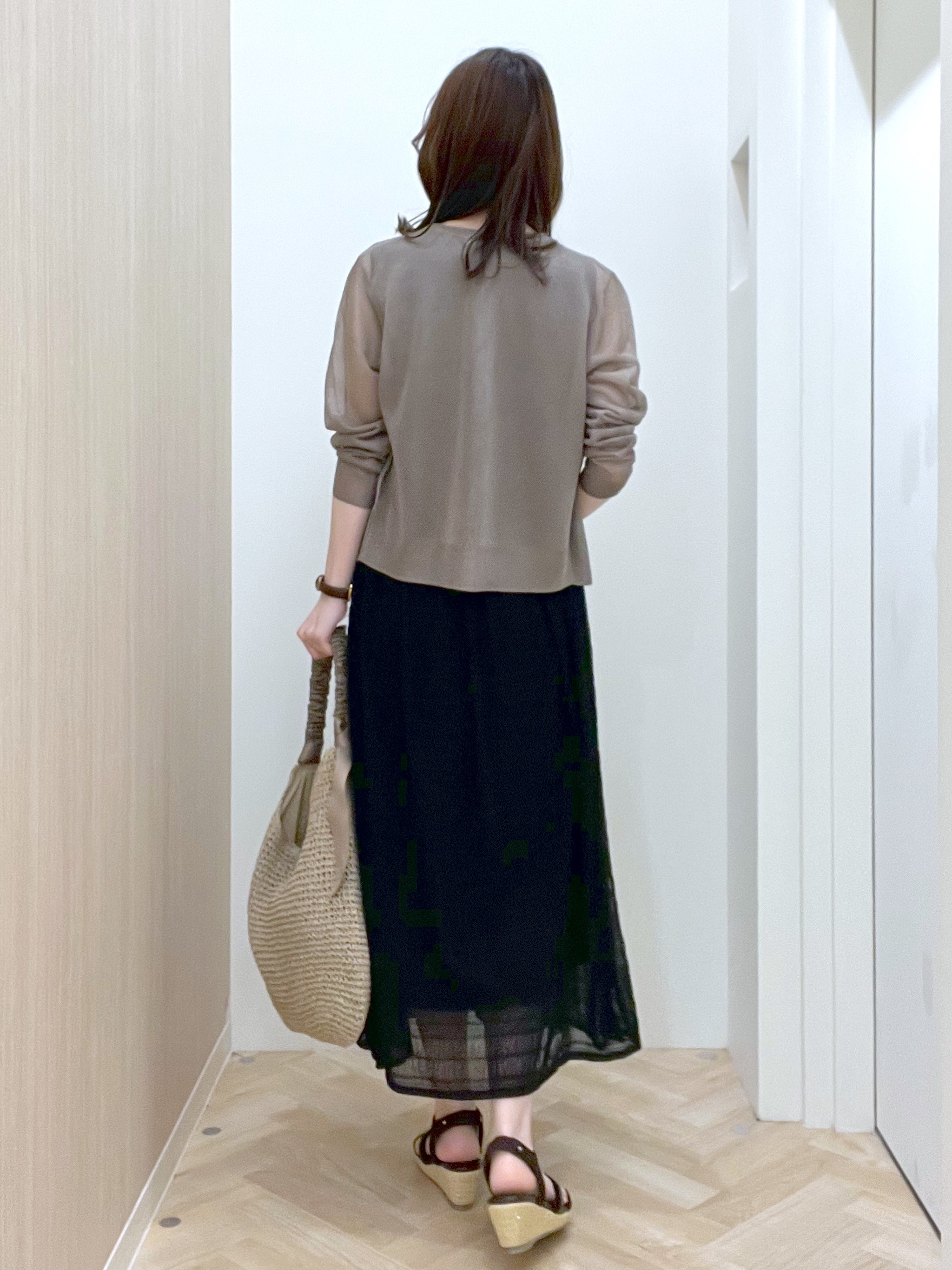  おまつさんの「grove｜高評価！【洗える/名品】大人の透け感、シアーカーディガン」を使ったコーディネート