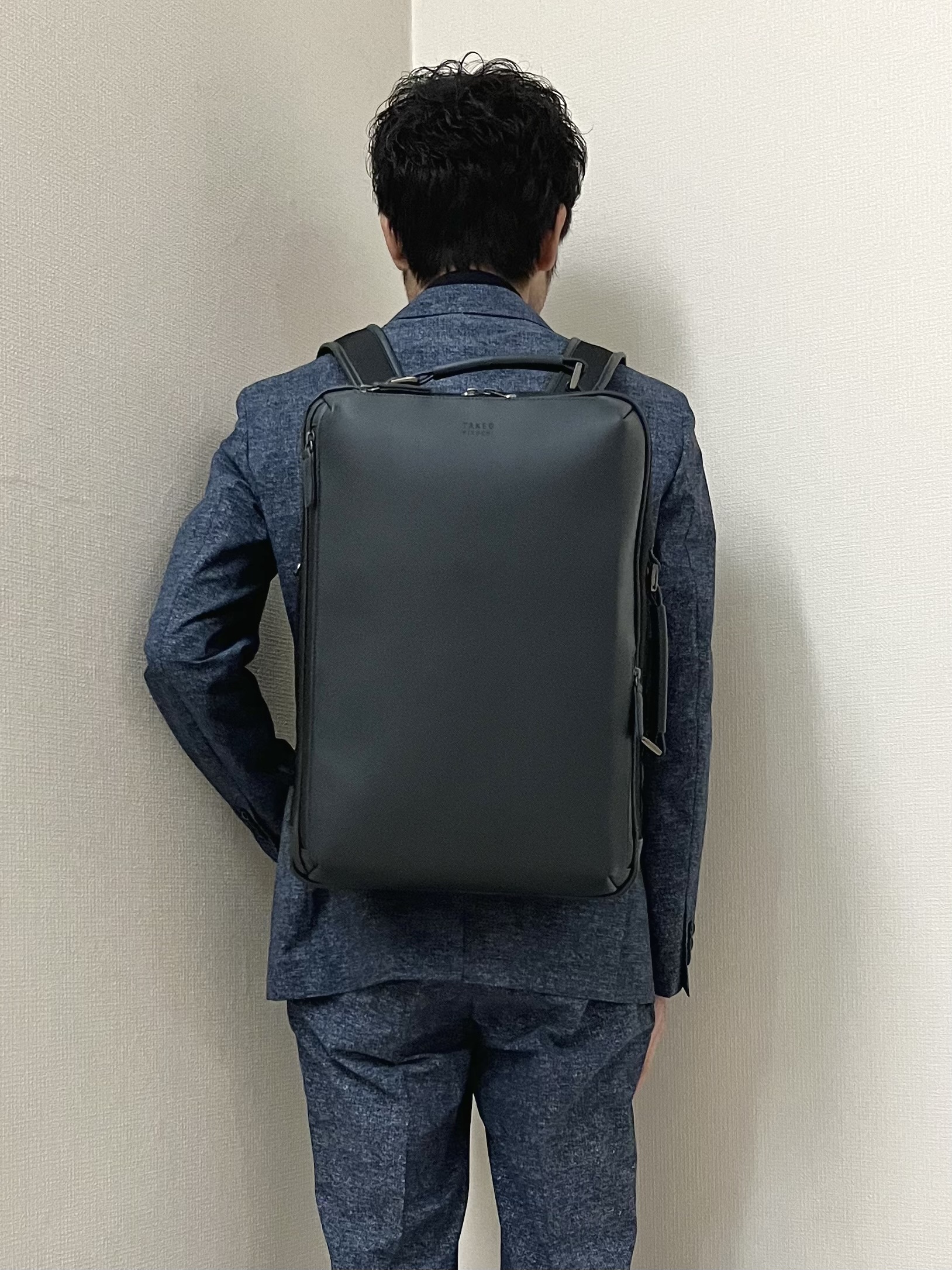 URAさんの「TAKEO KIKUCHI｜【抗菌防臭】COOL DOTS（R）ドビープリント パンツ」を使ったコーディネート